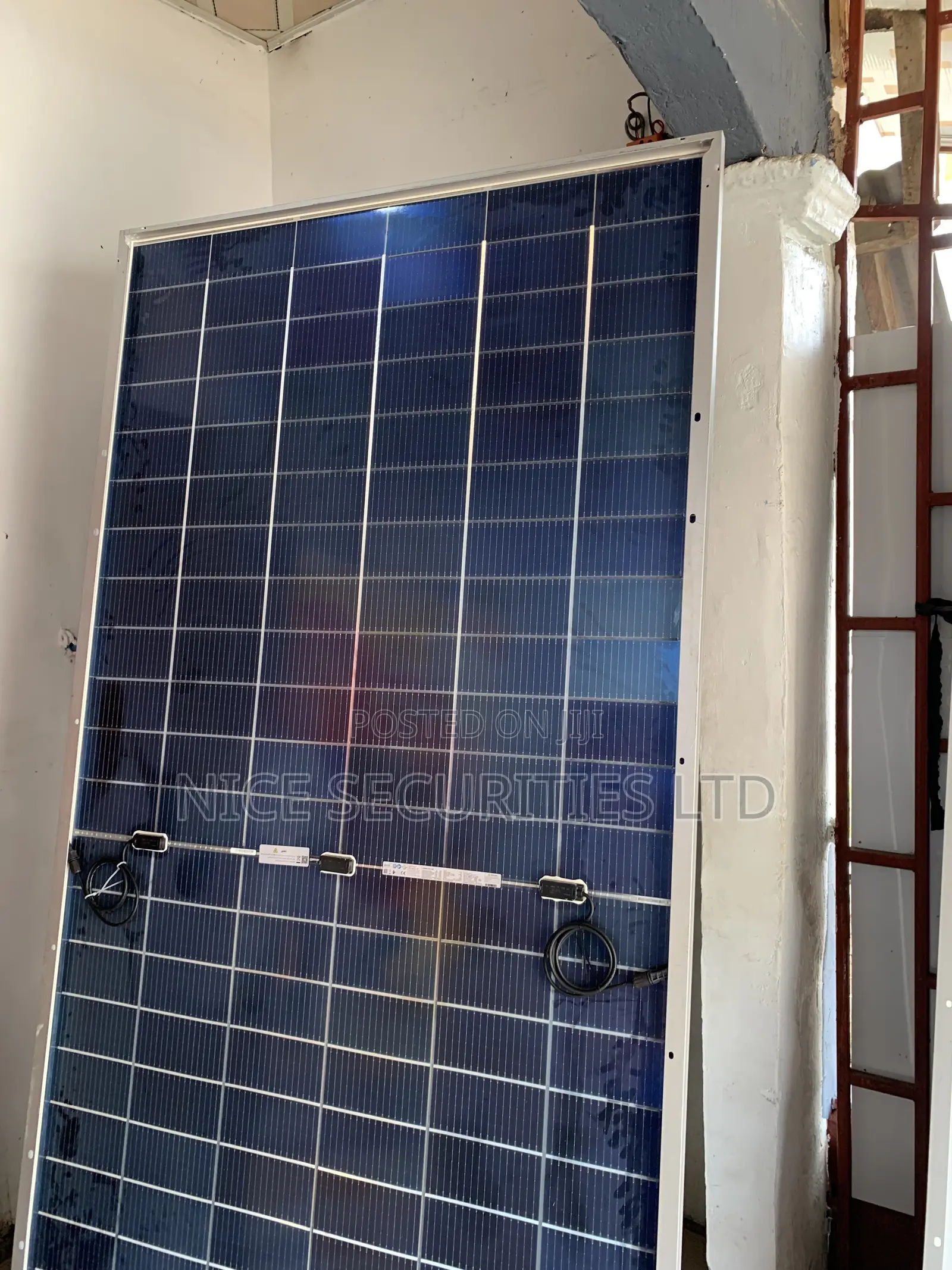 Jinko Solar Panels, Bi-Facial 590-600watts