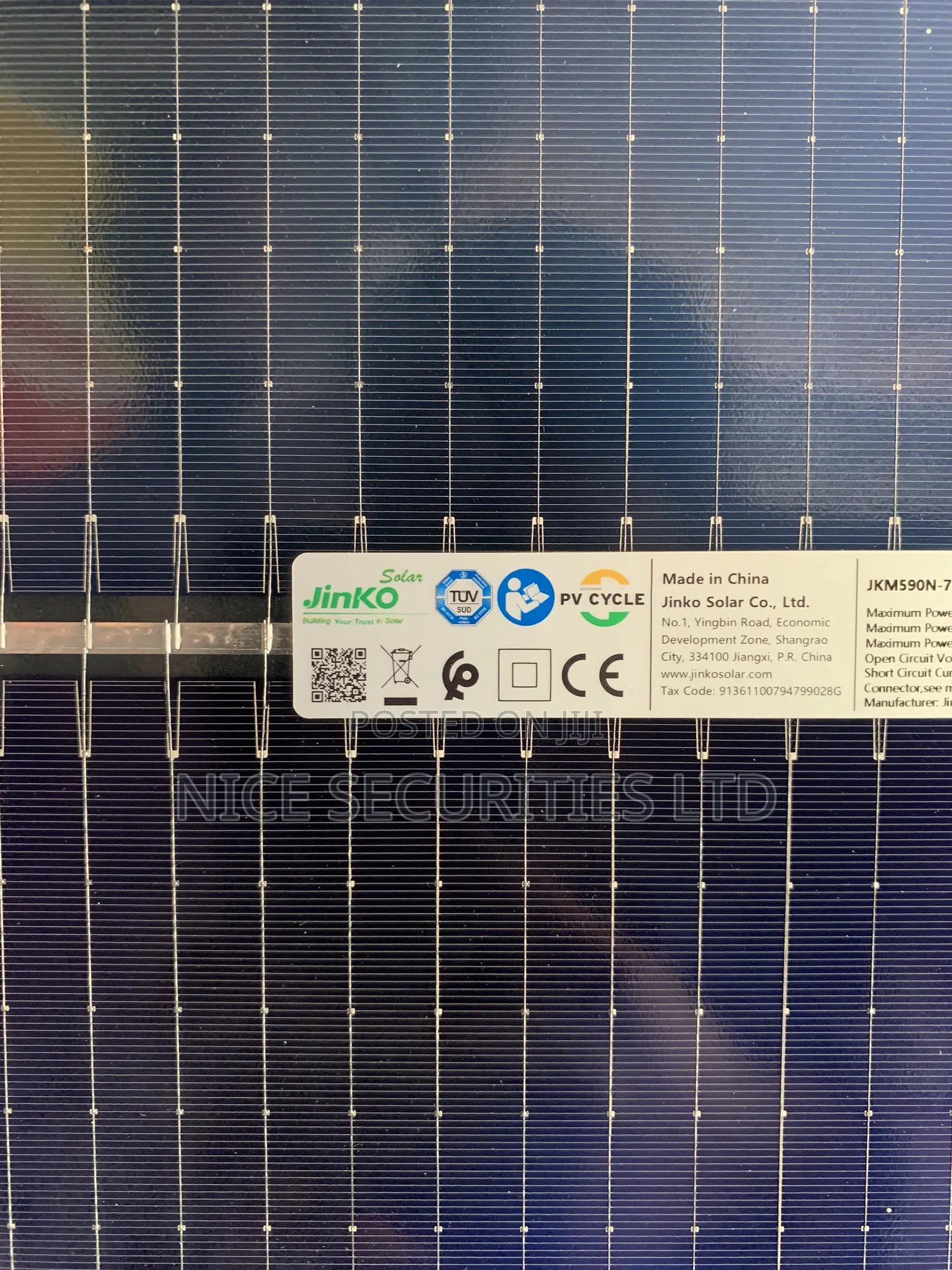 Jinko Solar Panels, Bi-Facial 590-600watts