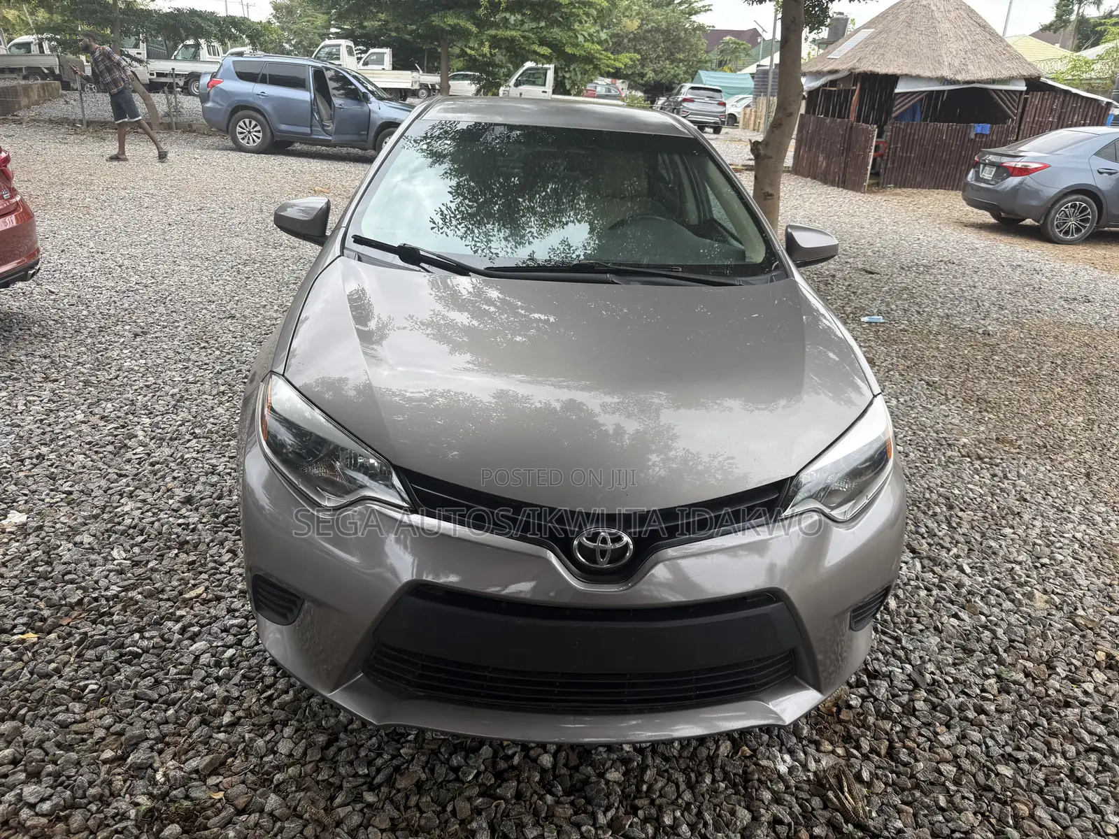 Toyota Corolla LE Eco Plus 4dr Sedan (1.8L 4cyl CVT) 2014 Brown