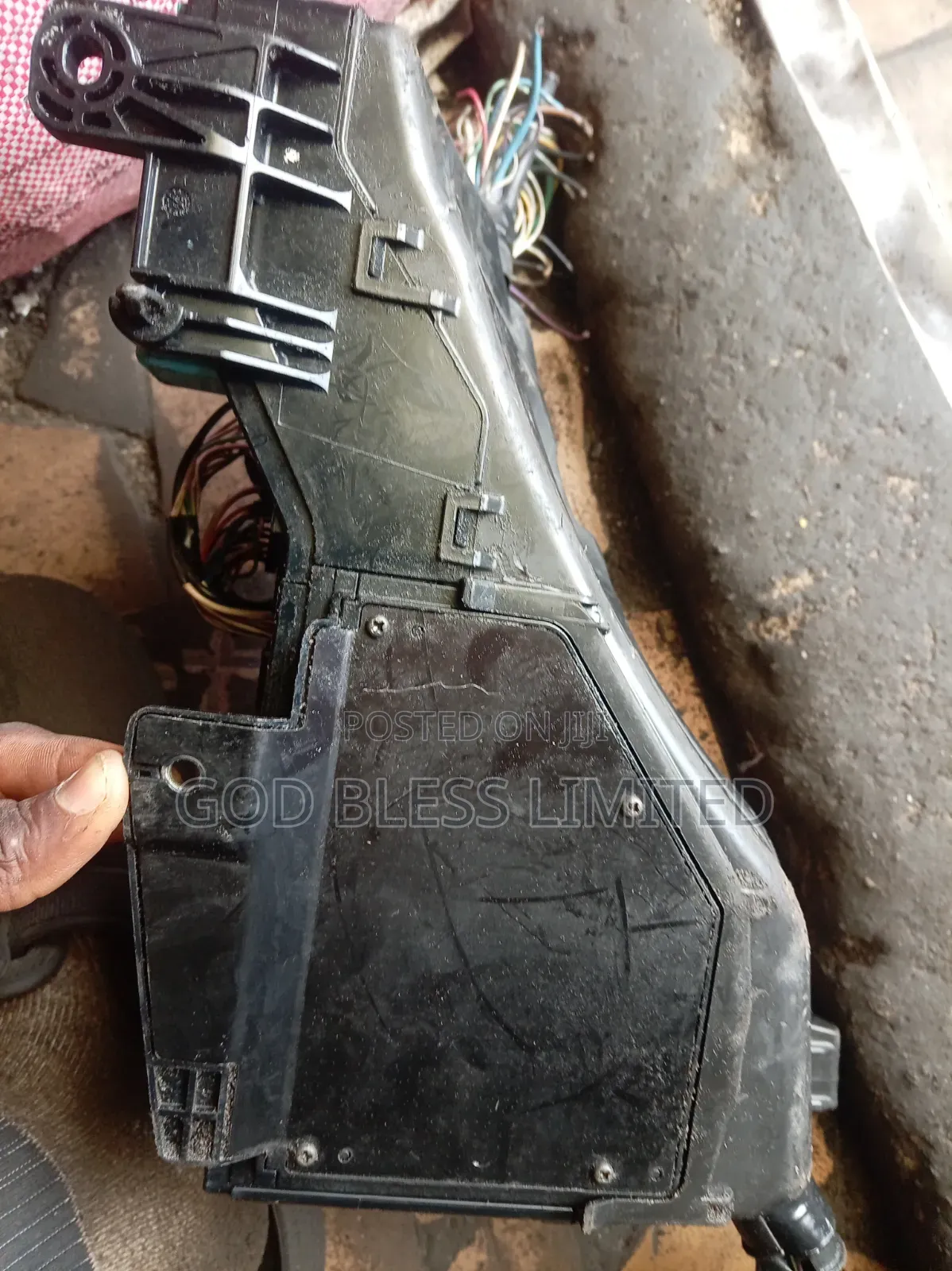 2007 Camry and Lexus Es350 Bonnet Fuse Box