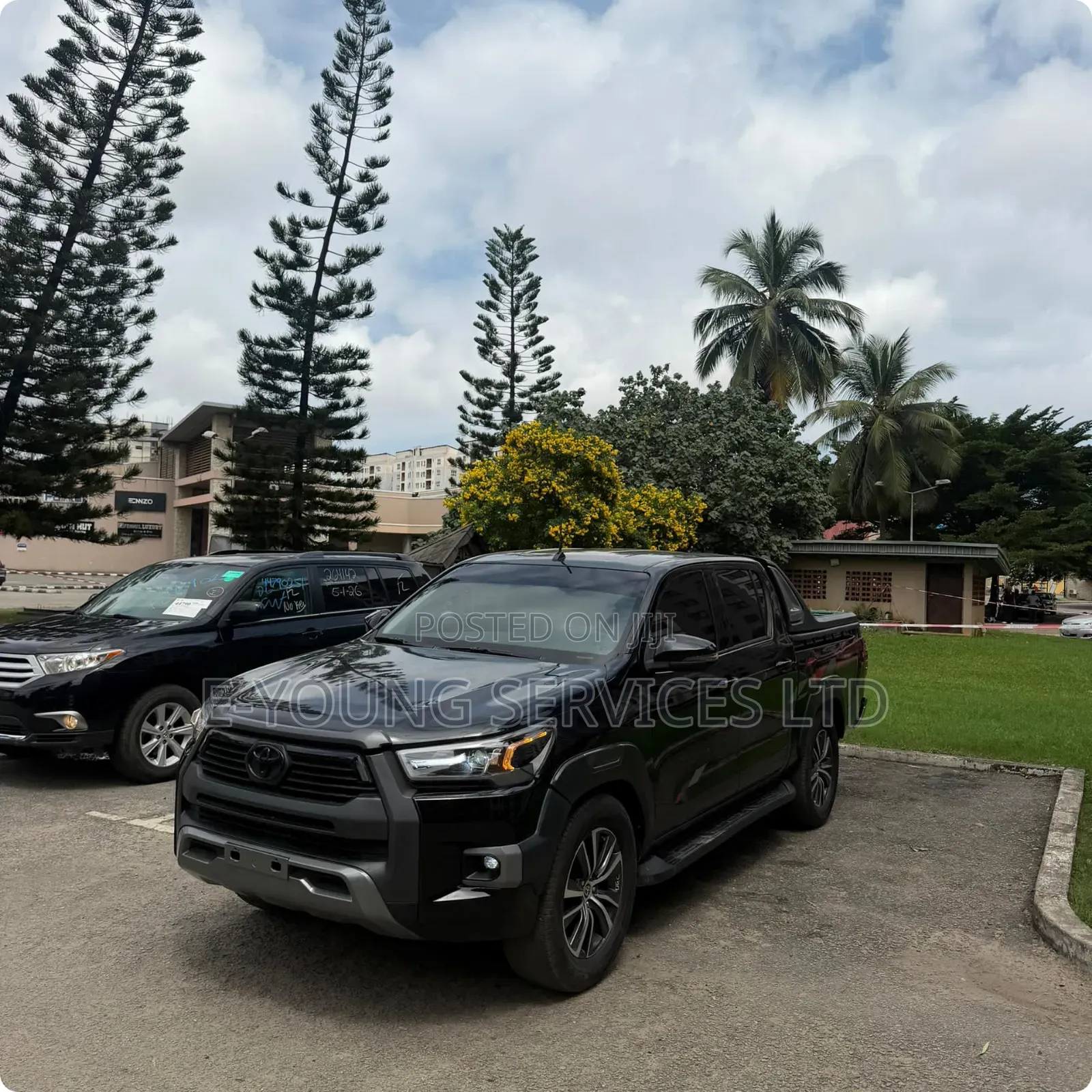 Toyota Hilux 2020 Black