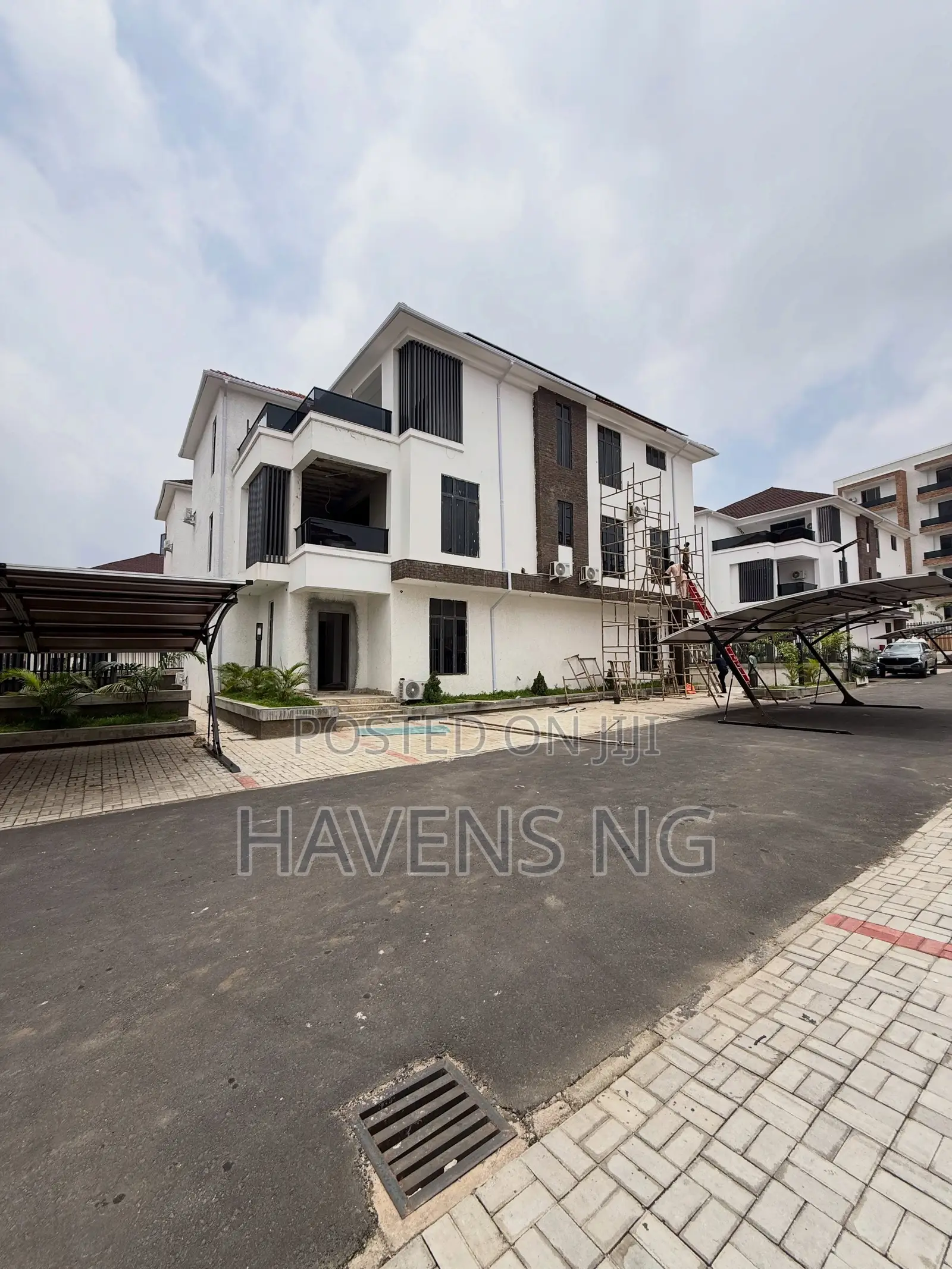Furnished 5bdrm Duplex in Asokoro for sale