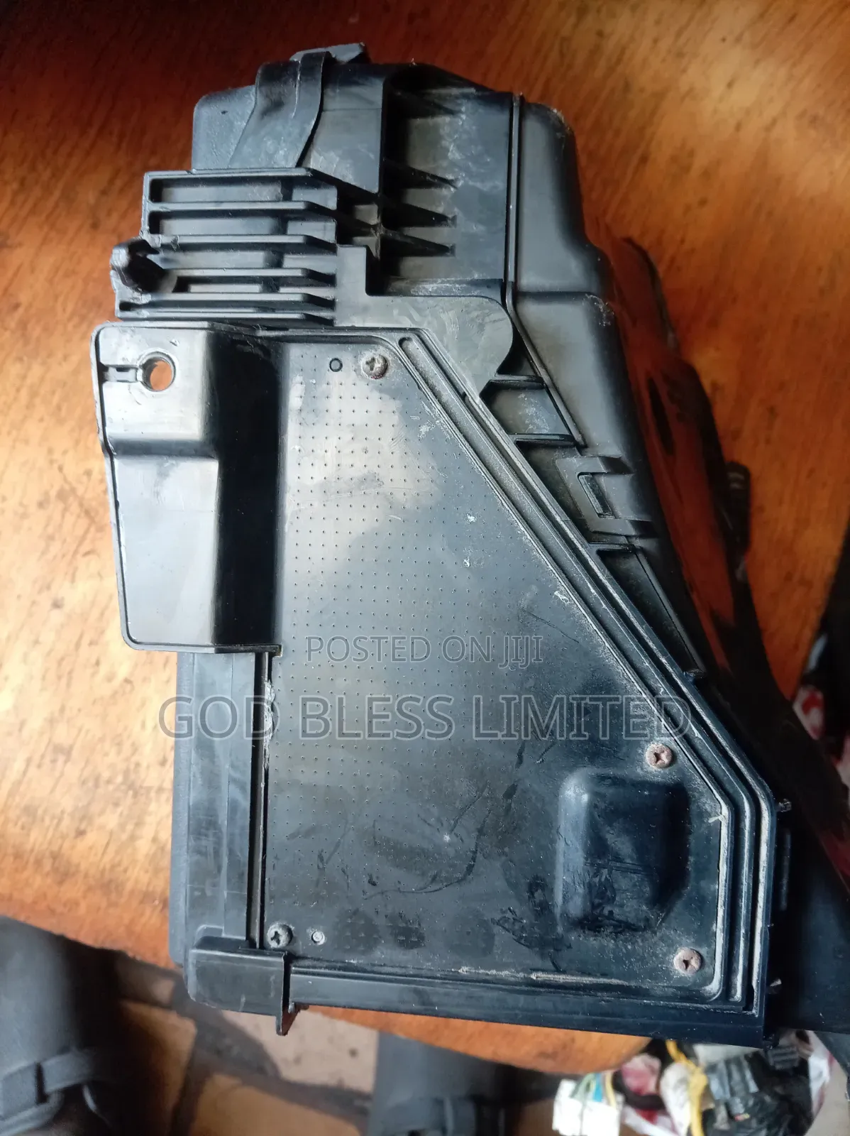 2010 Venza Bonnet Fuse Box