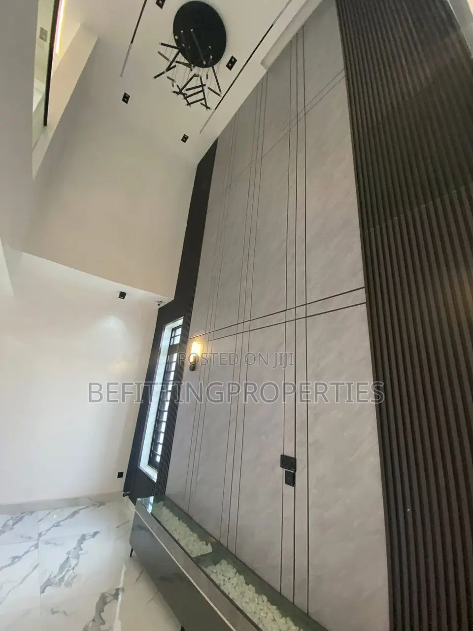 5bdrm Duplex in Lekki for sale