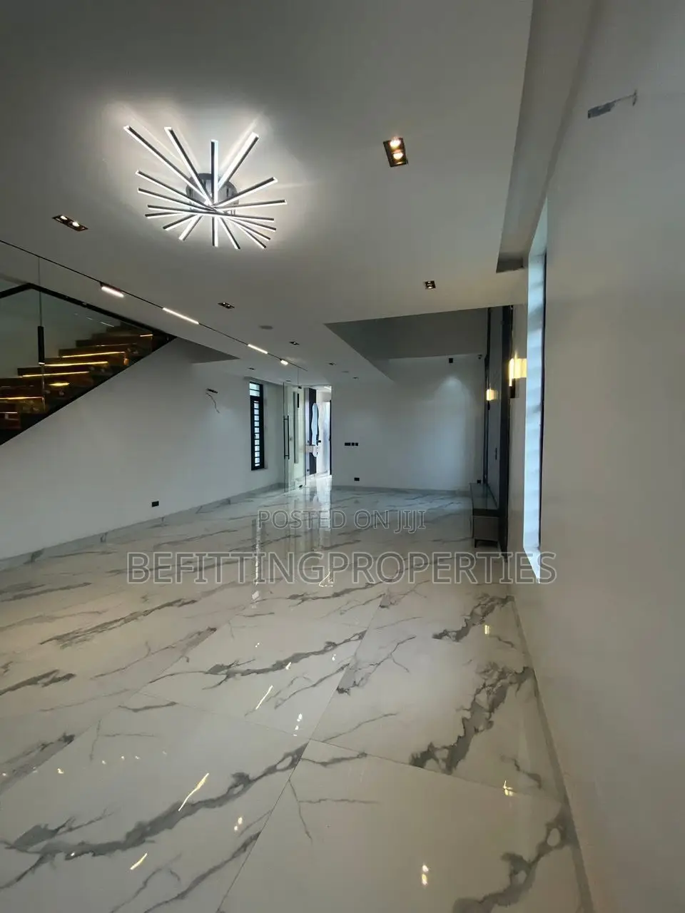5bdrm Duplex in Lekki for sale