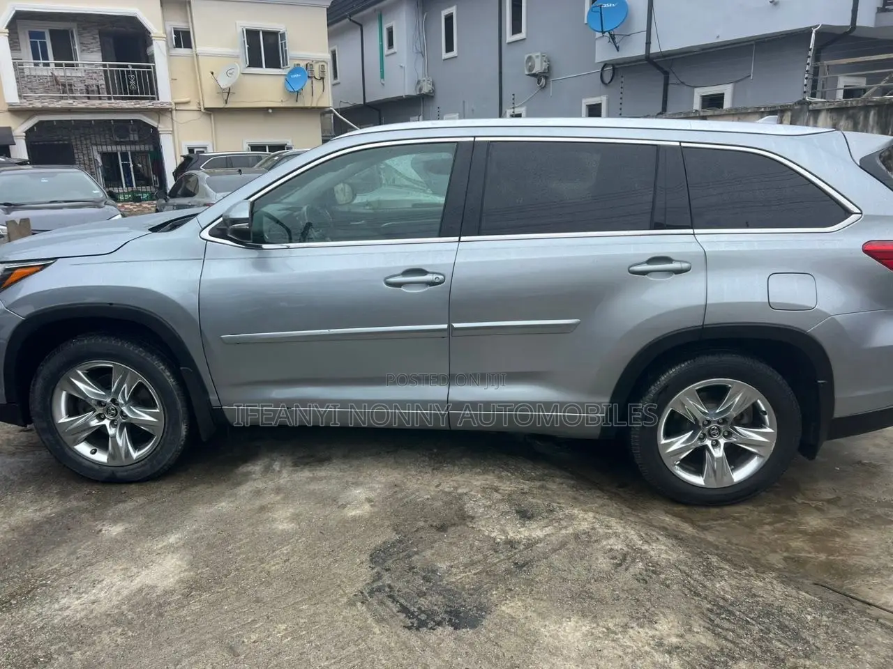 Toyota Highlander Limited Platinum 4x2 V6 (3.5L 6cyl 8A) 2017 Silver