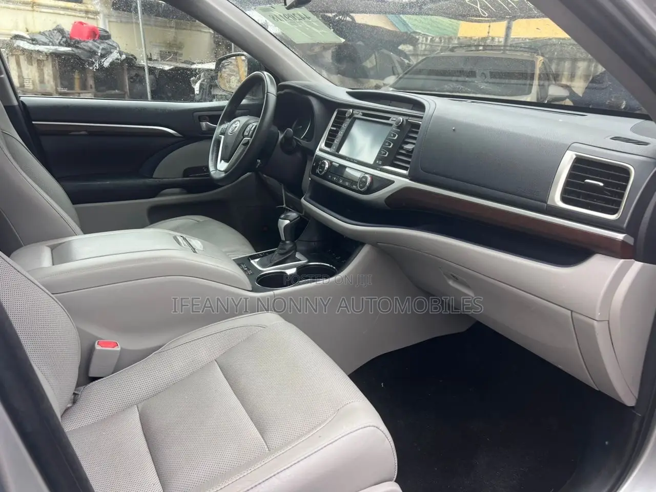 Toyota Highlander Limited Platinum 4x2 V6 (3.5L 6cyl 8A) 2017 Silver