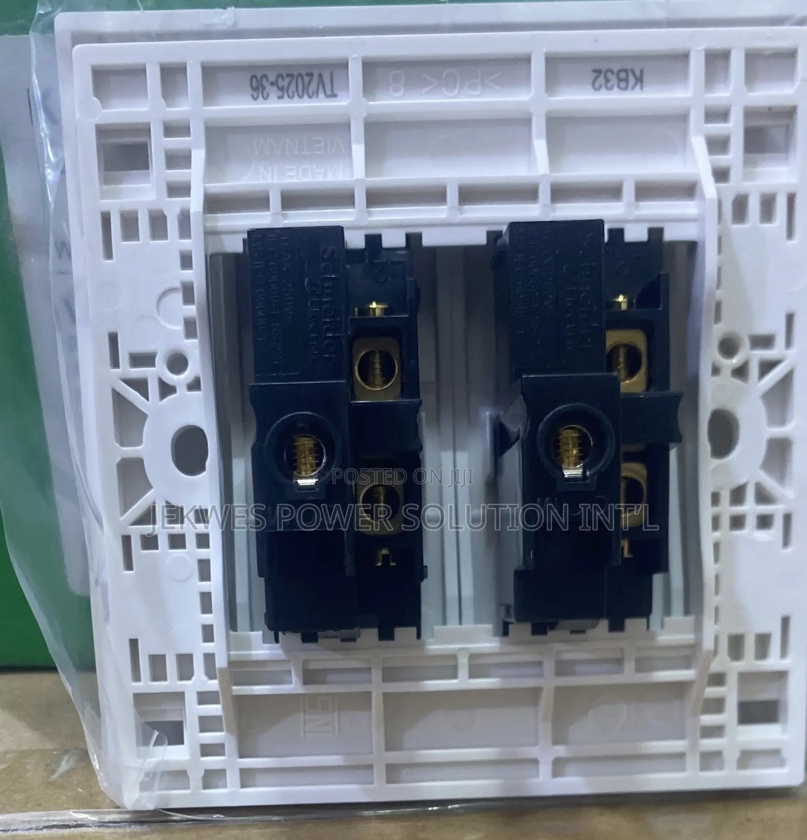 Original 2 Gang 2Way Switch Schnider