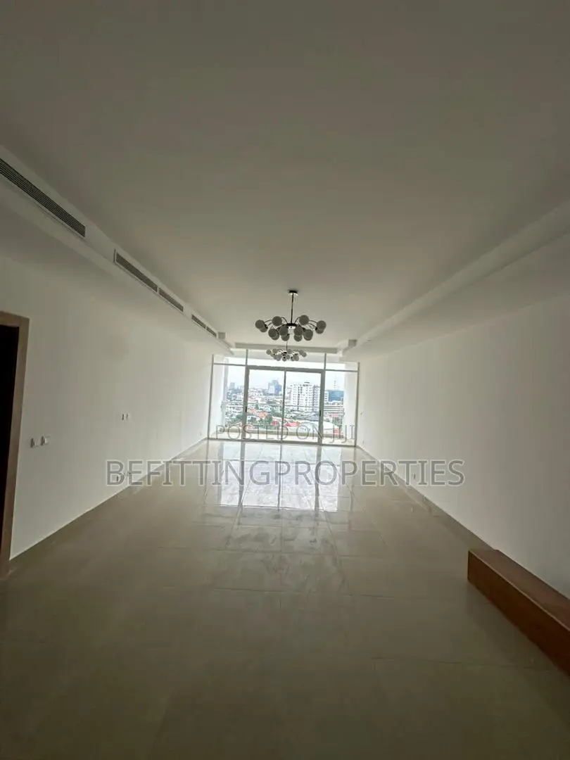 3bdrm Apartment in Victoria Island for rent