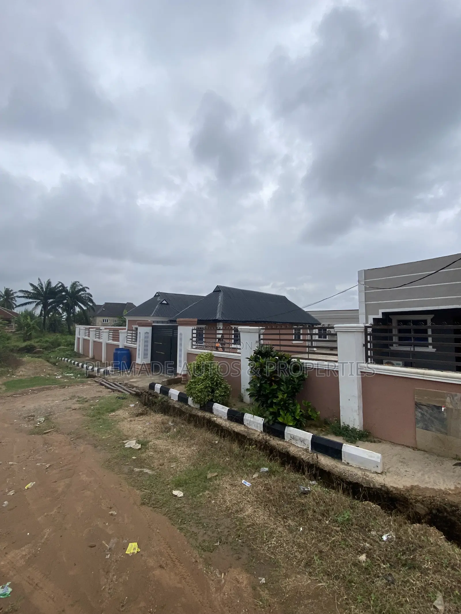 Furnished 2bdrm Block of Flats in Ogo Oluwa Area, Osogbo for sale