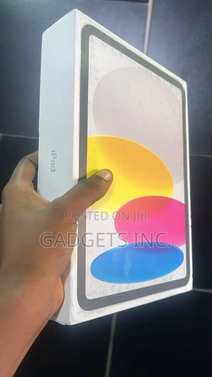 New Apple iPad (2025) 256 GB