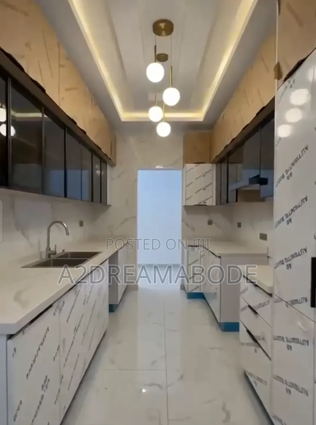 4bdrm Apartment in Ikeja for rent