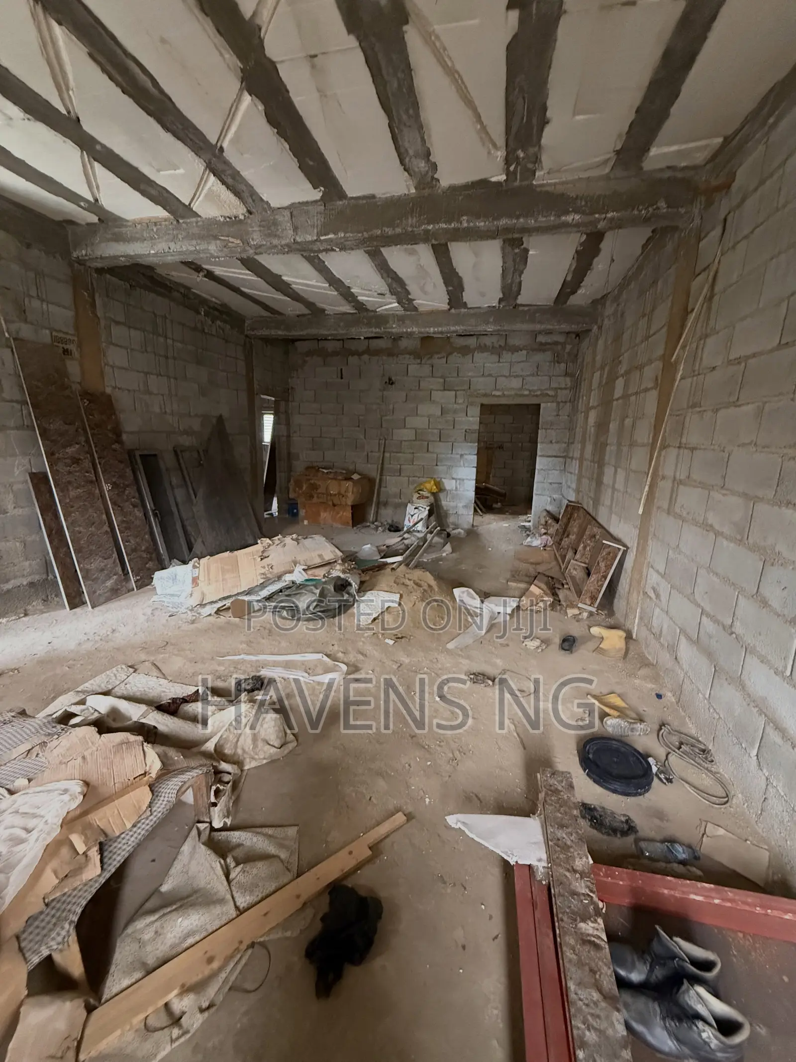 4bdrm Duplex in Apo Resettlement for sale