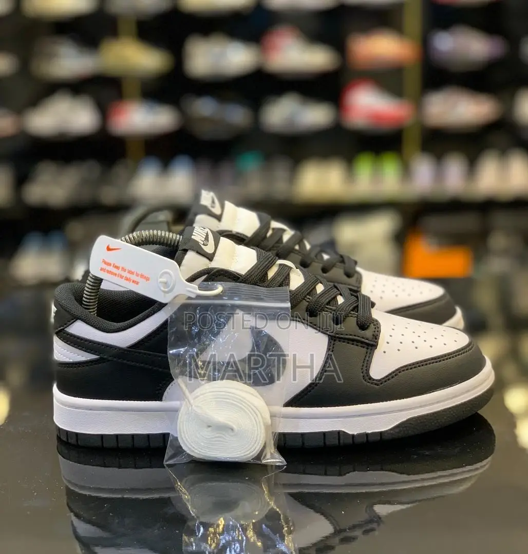 Luxury SB Nike Sneakers Three Colors