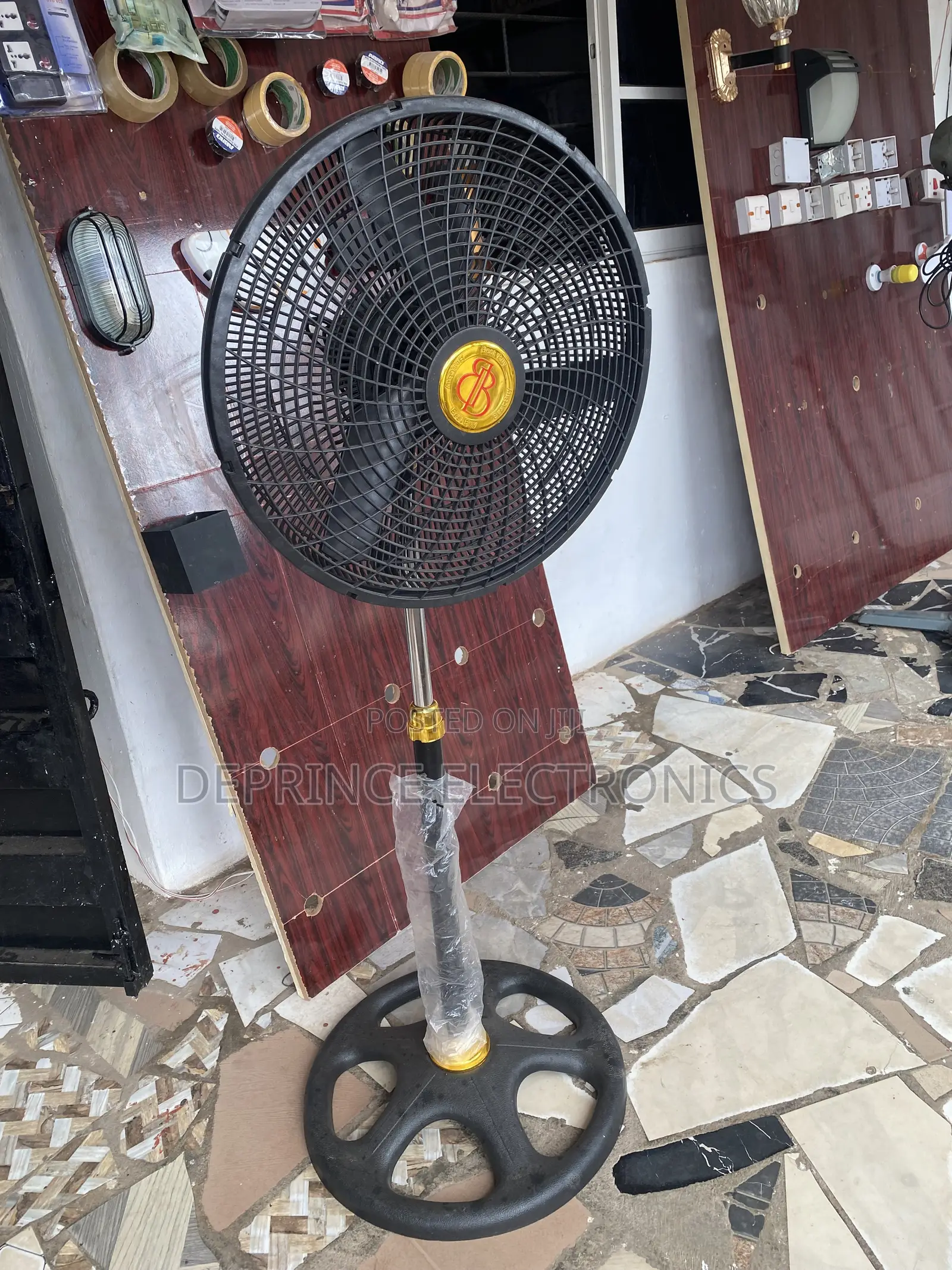 BB Standing Fan