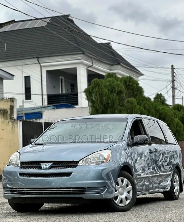 Toyota Sienna 2006 Blue