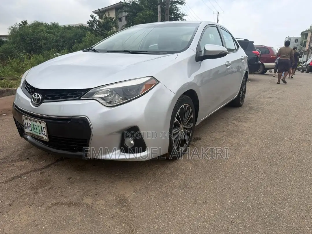 Toyota Corolla 2015 Silver