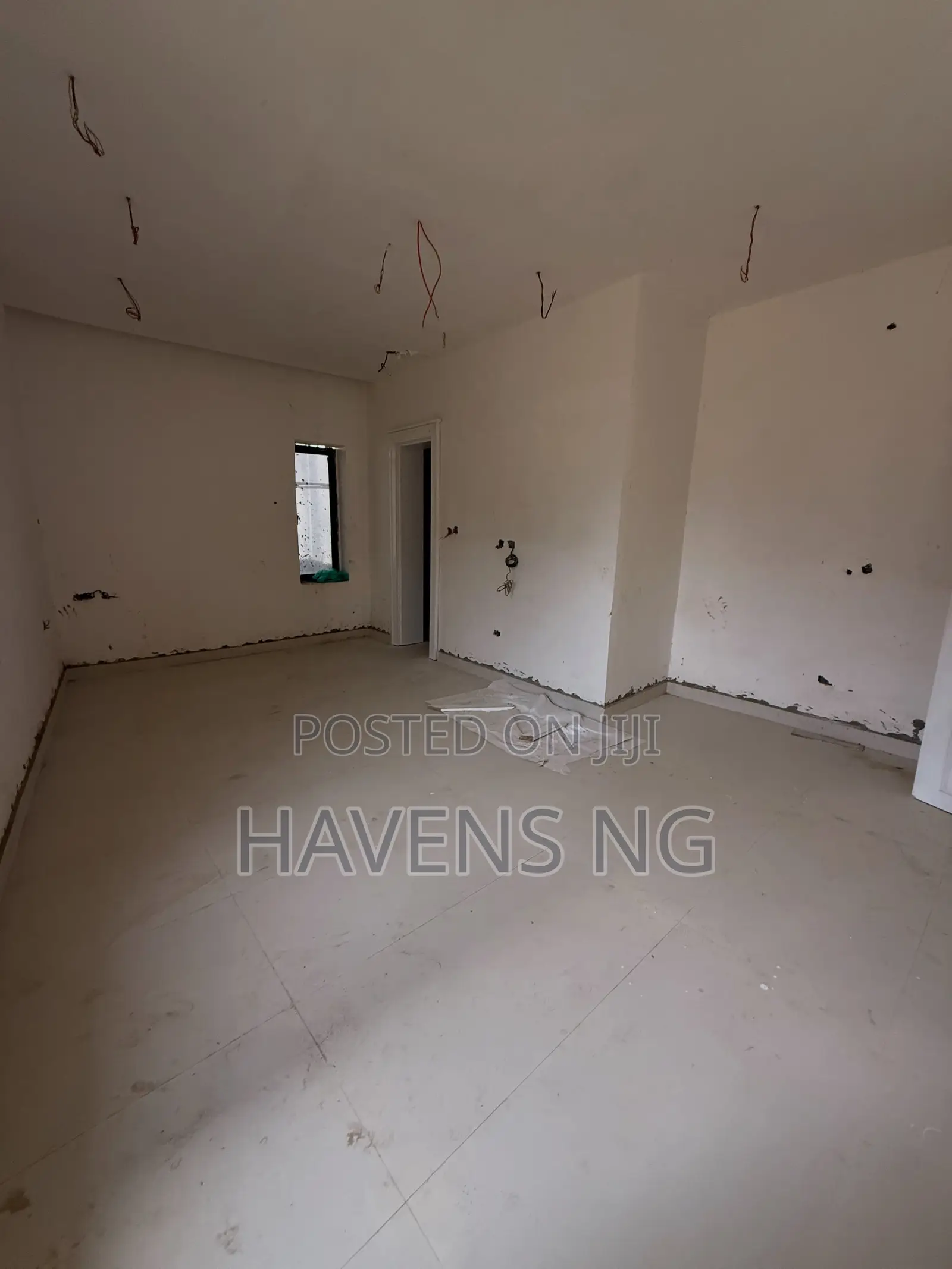 8bdrm Duplex in Asokoro for sale