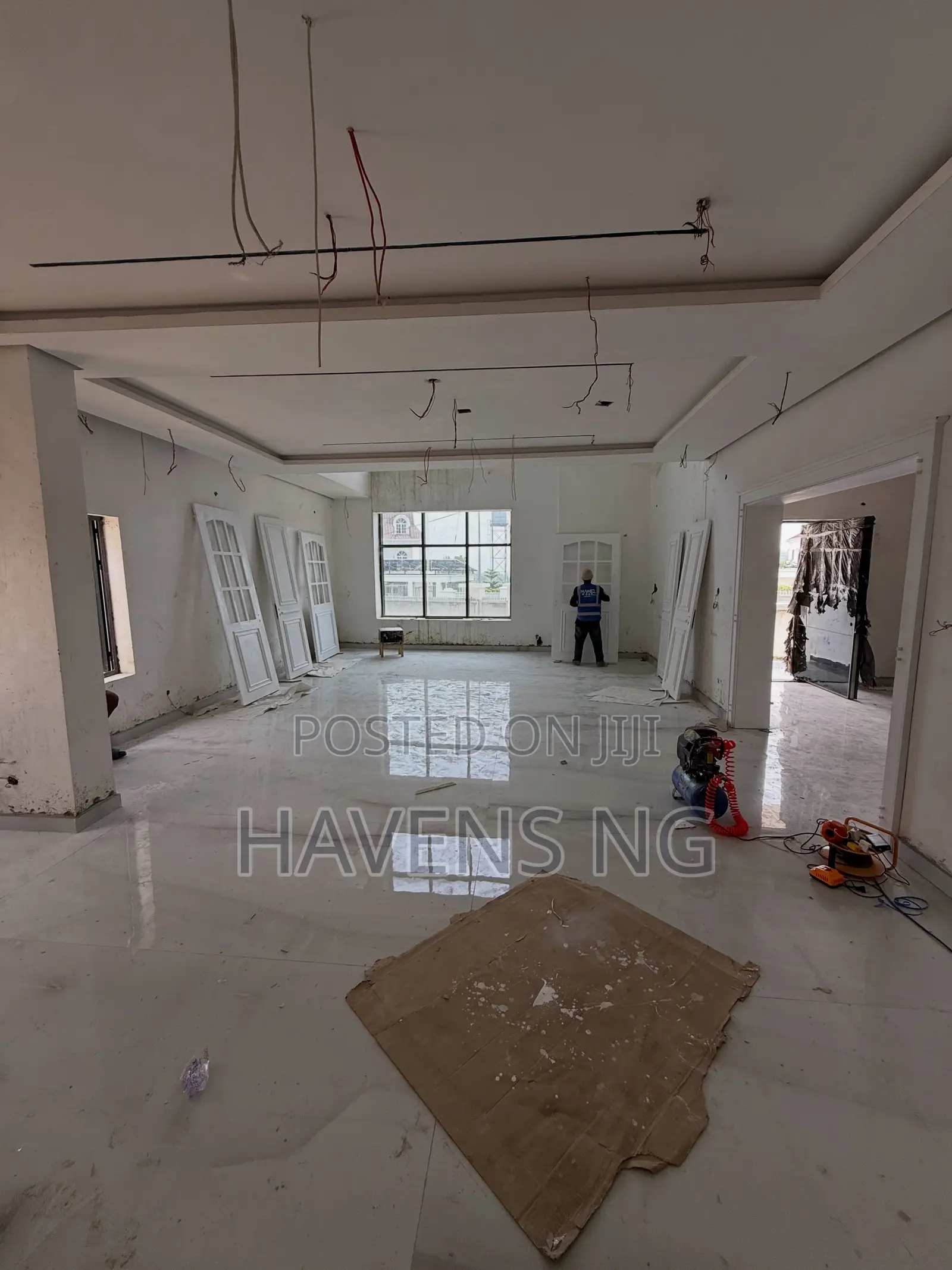8bdrm Duplex in Asokoro for sale