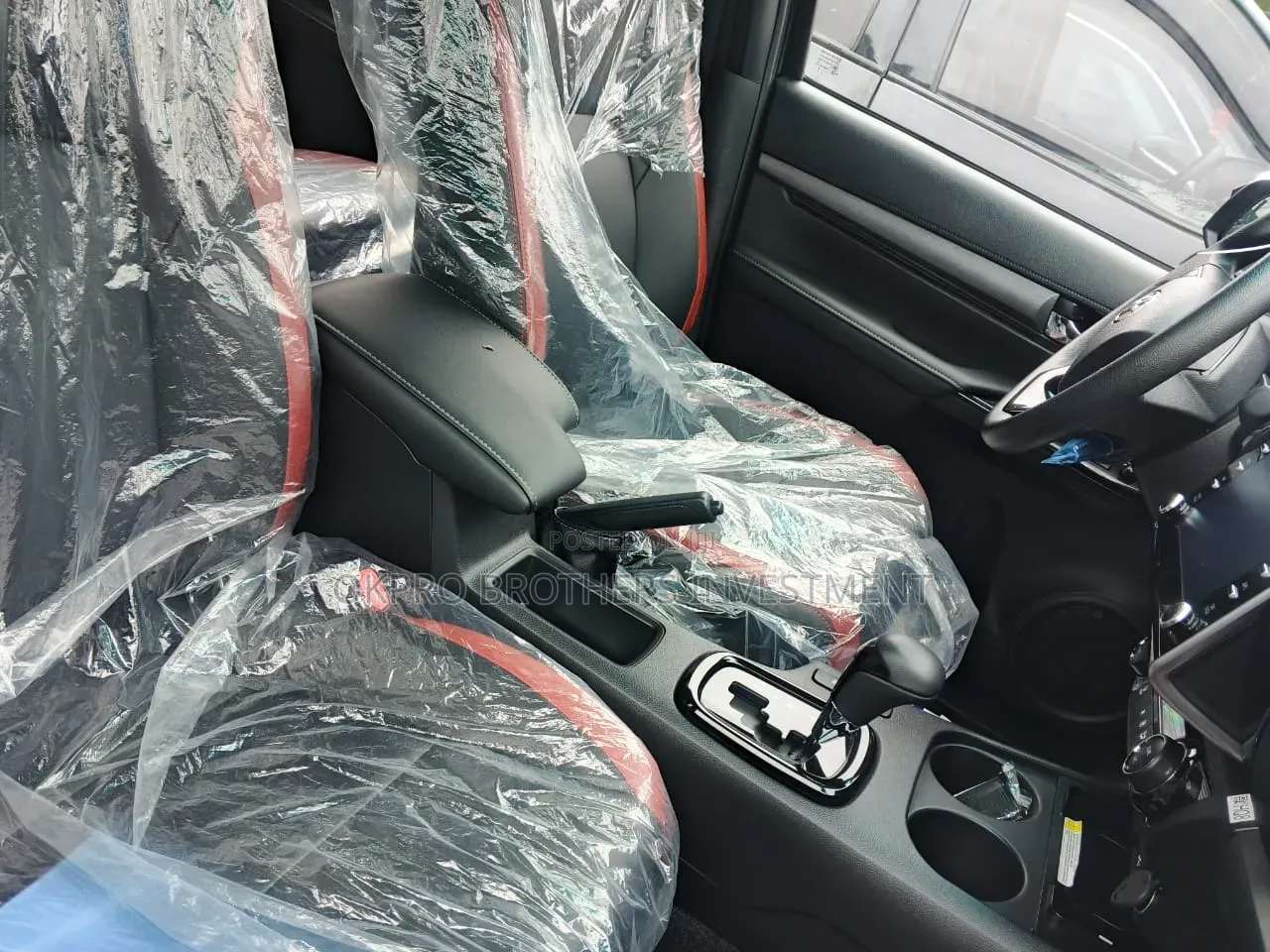 New Toyota Hilux 2025 Black