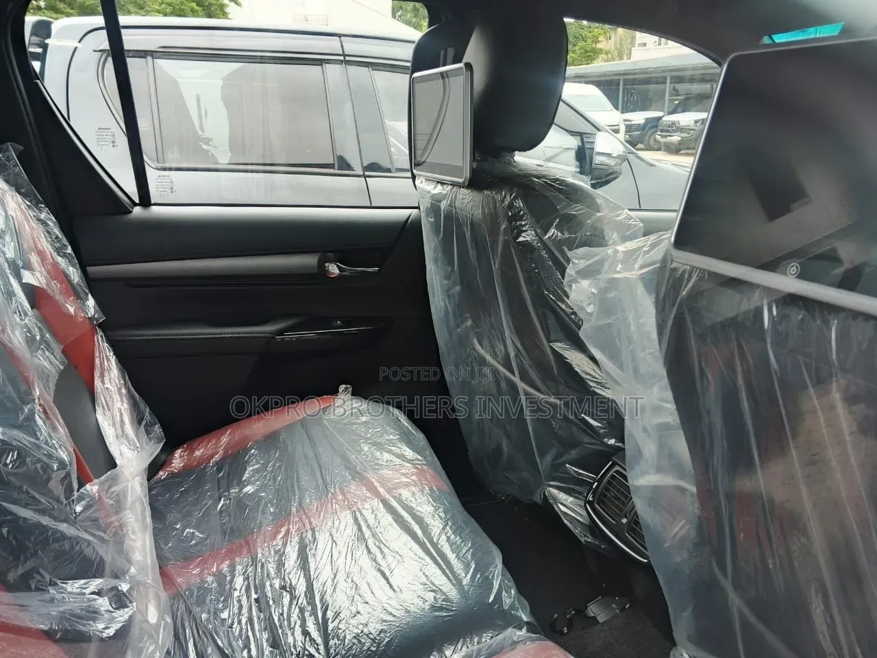 New Toyota Hilux 2025 Black