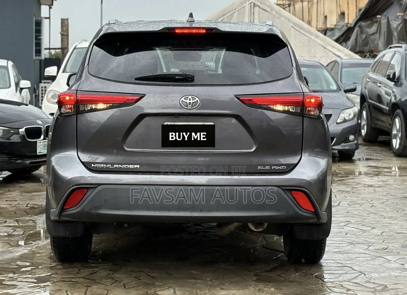 Toyota Highlander XLE 2021 Gray
