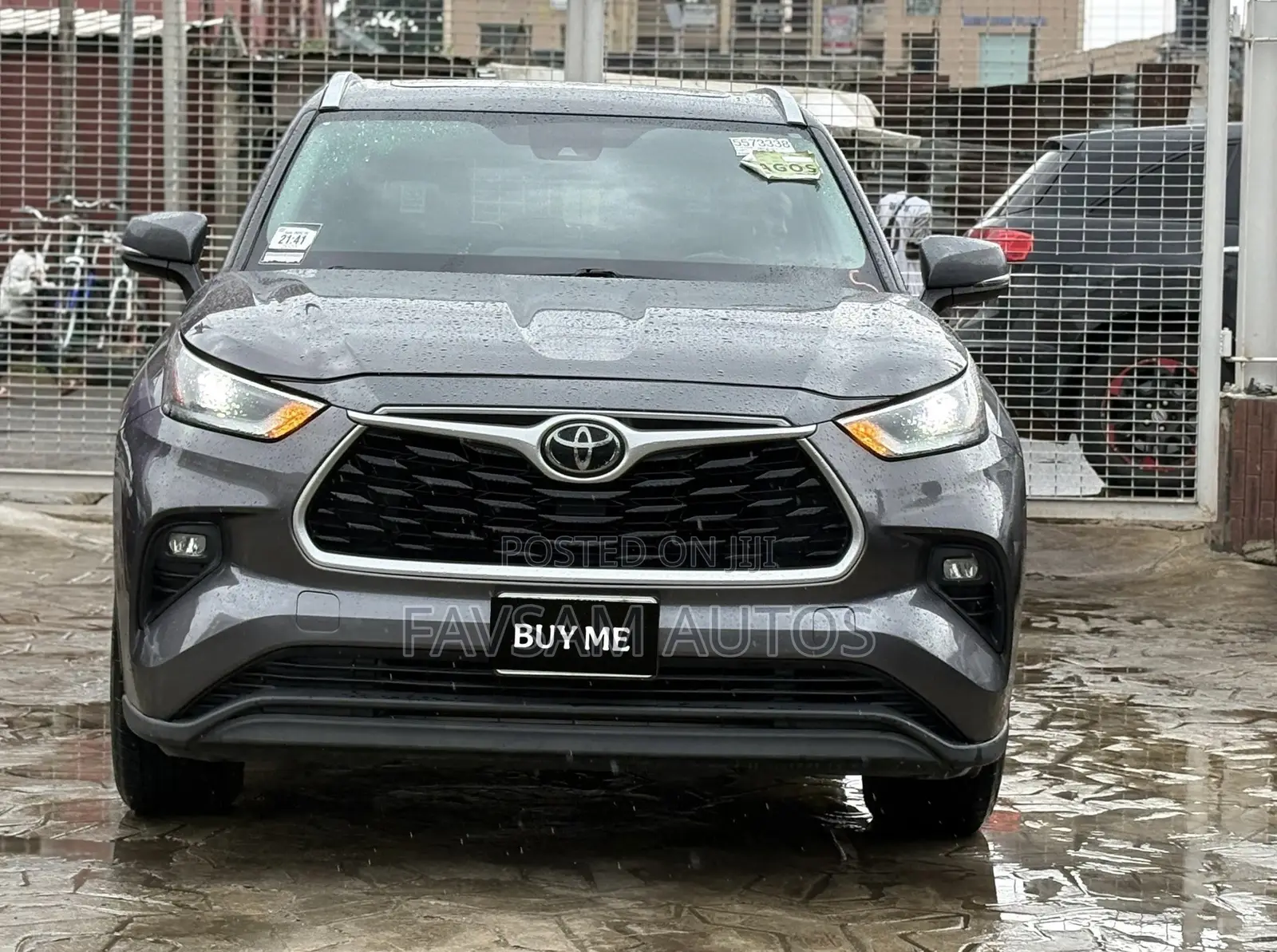 Toyota Highlander XLE 2021 Gray