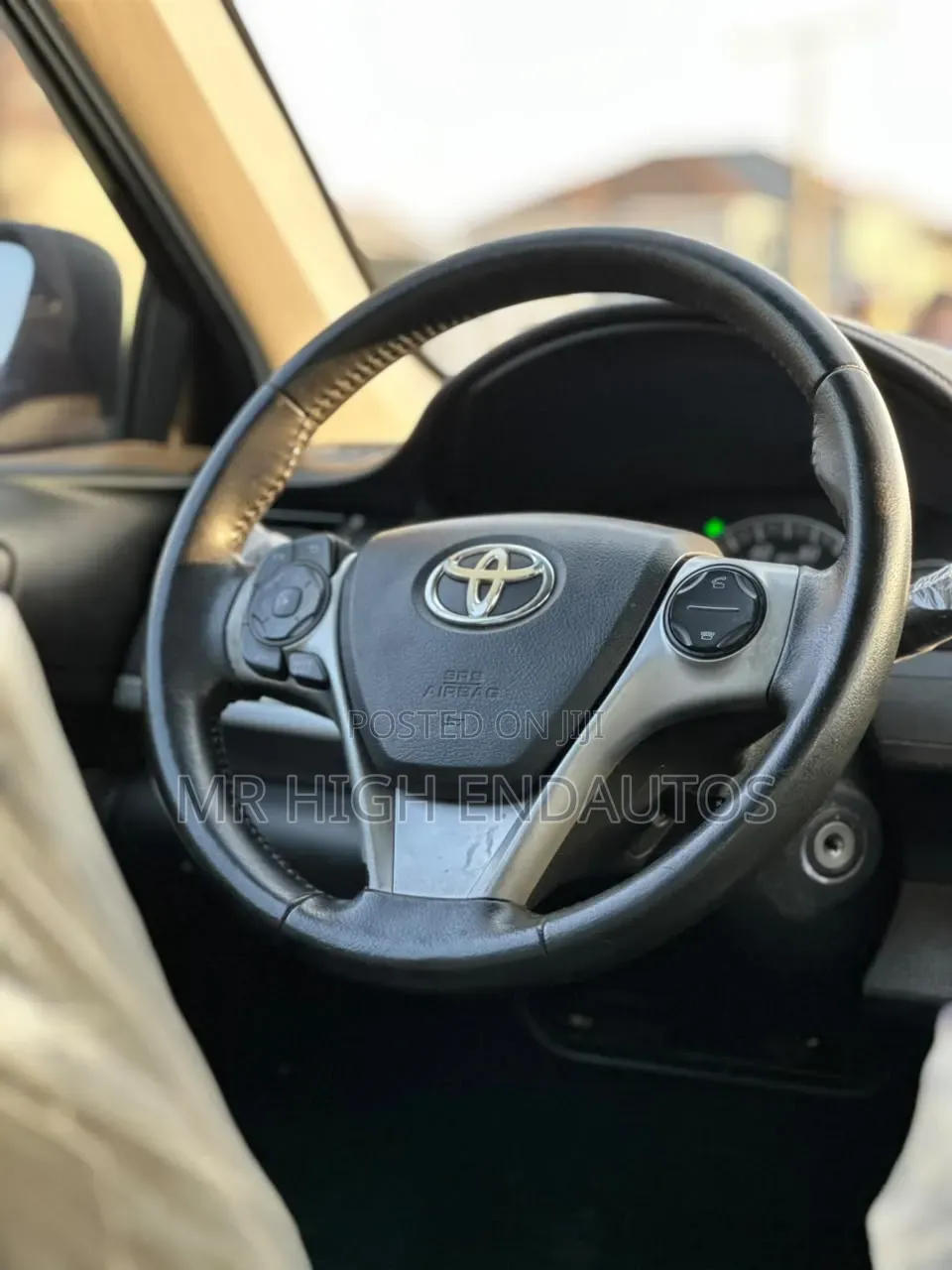 Toyota Camry SE 4dr Sedan (2.5L 4cyl 6A) 2013 Red