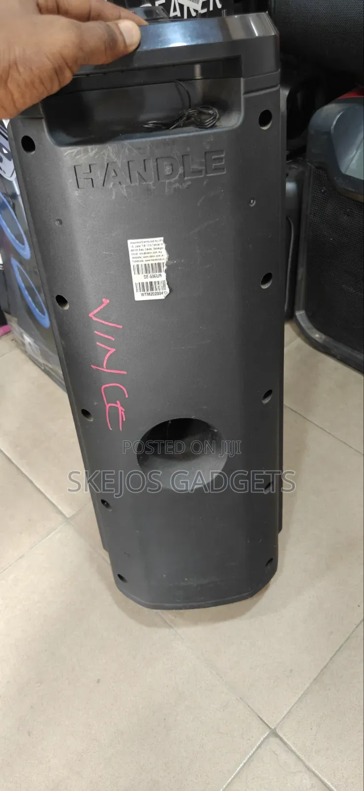 Dennis SE-606UR AC/DC Bluetooth Speaker