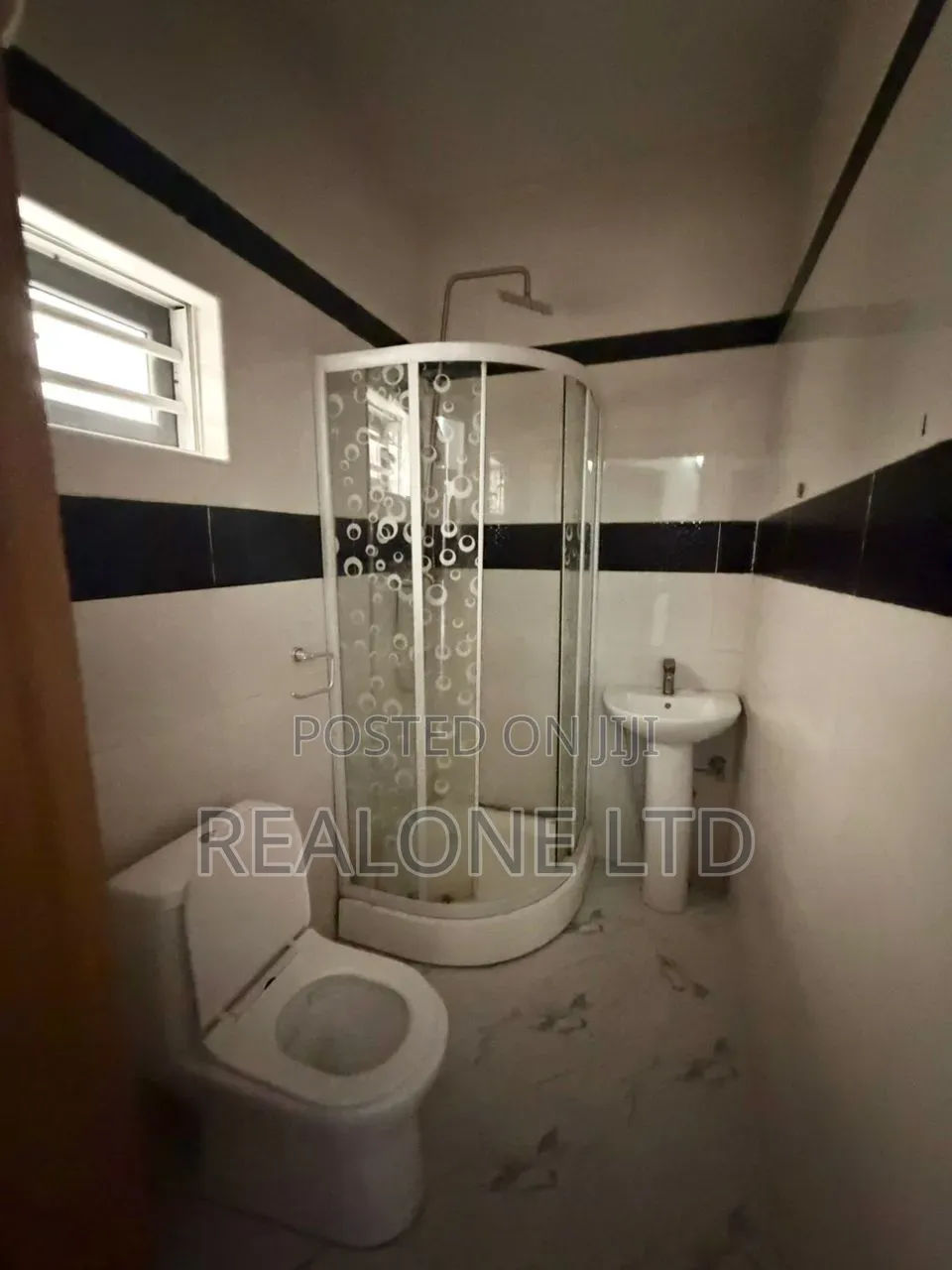 1bdrm Shared Apartment in Ikota for rent