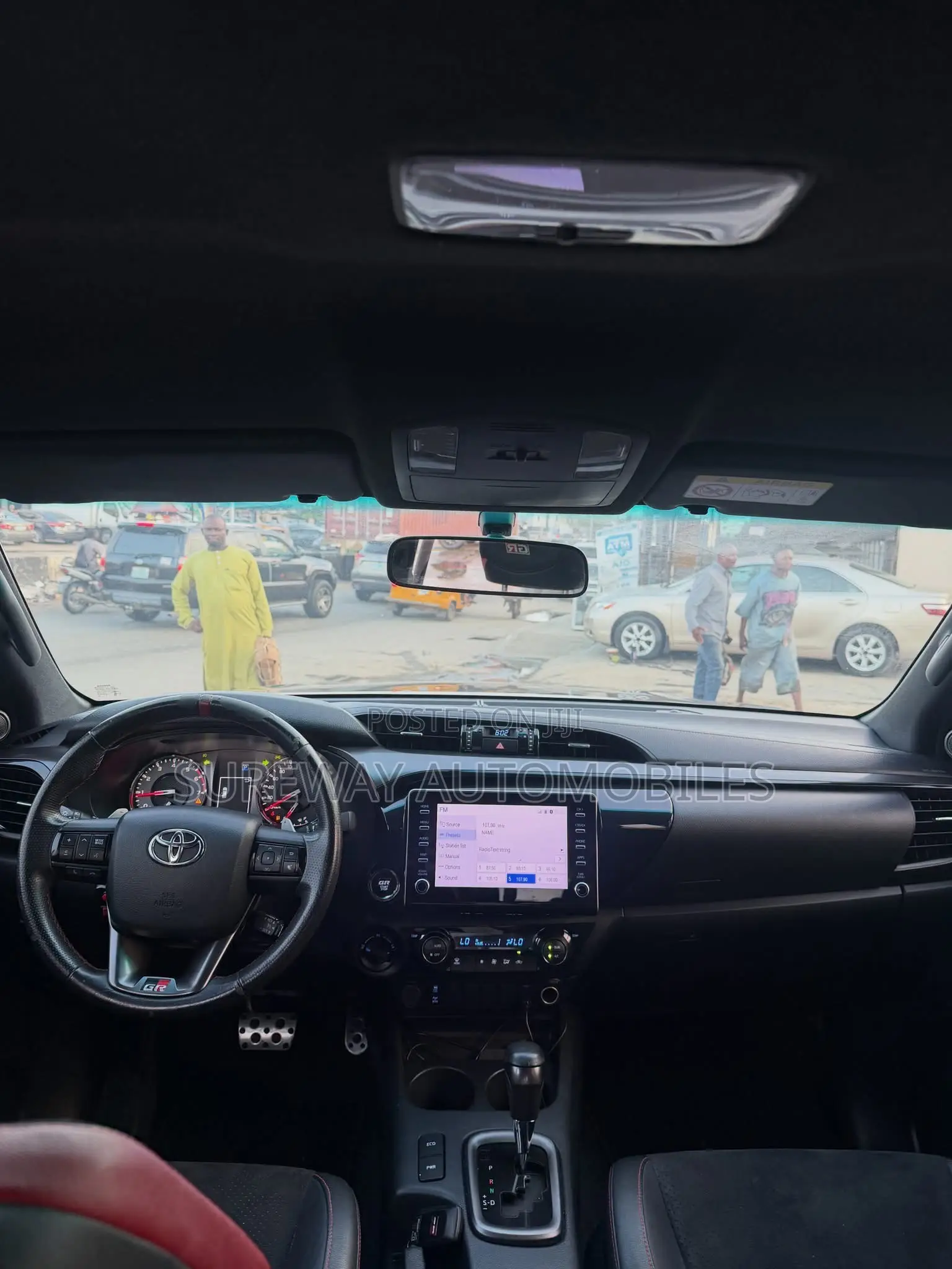 Toyota Hilux 2023 Black