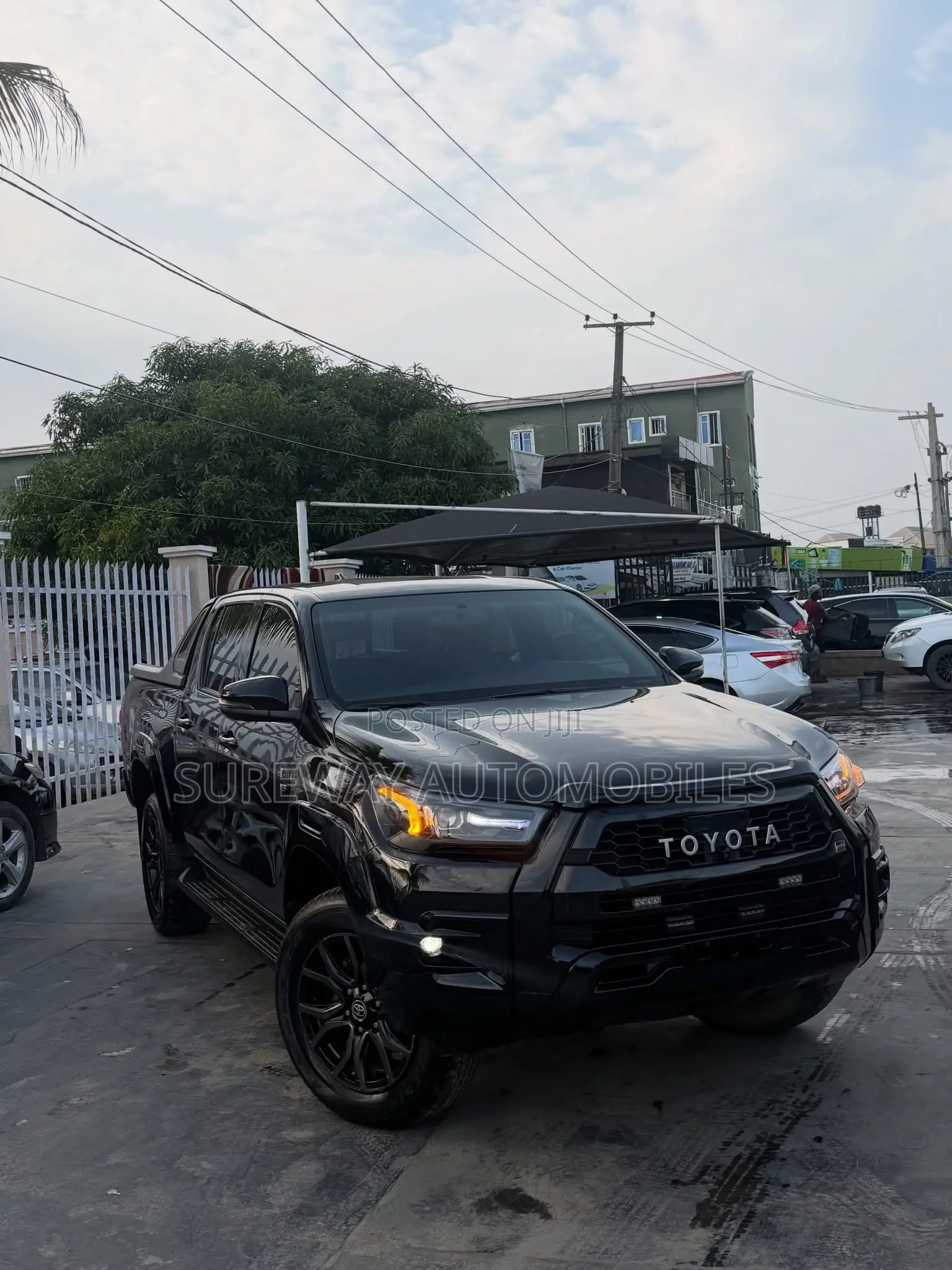 Toyota Hilux 2023 Black