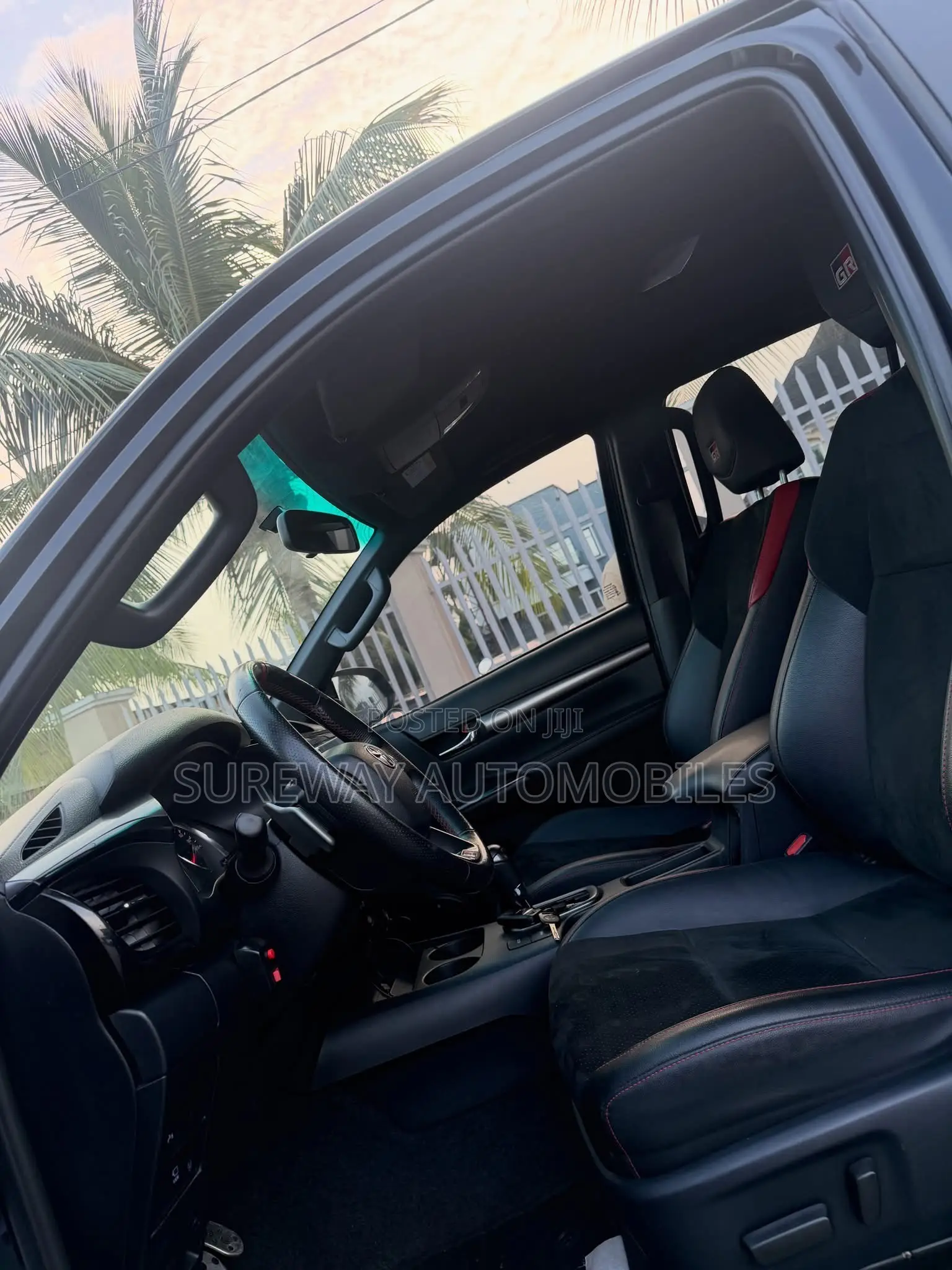 Toyota Hilux 2023 Black