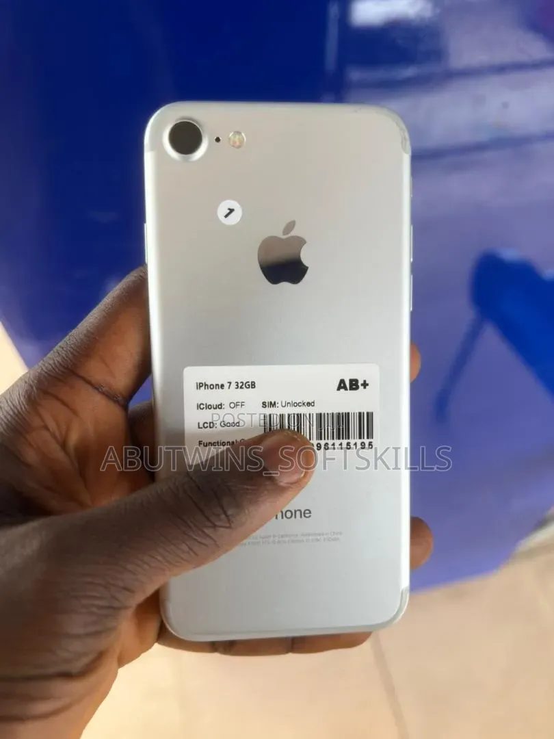 Apple iPhone 7 32 GB Silver