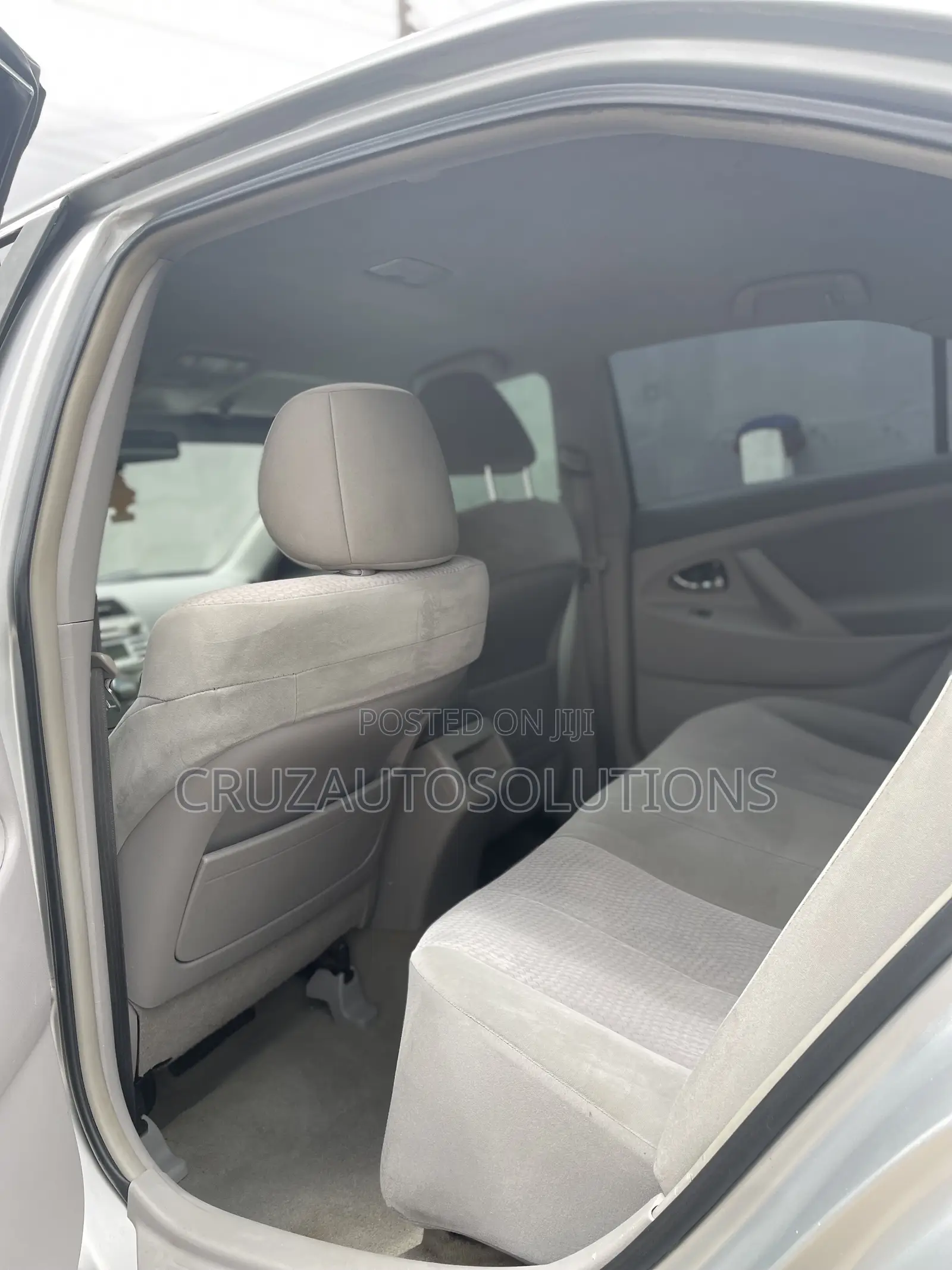 Toyota Camry 2011 Silver