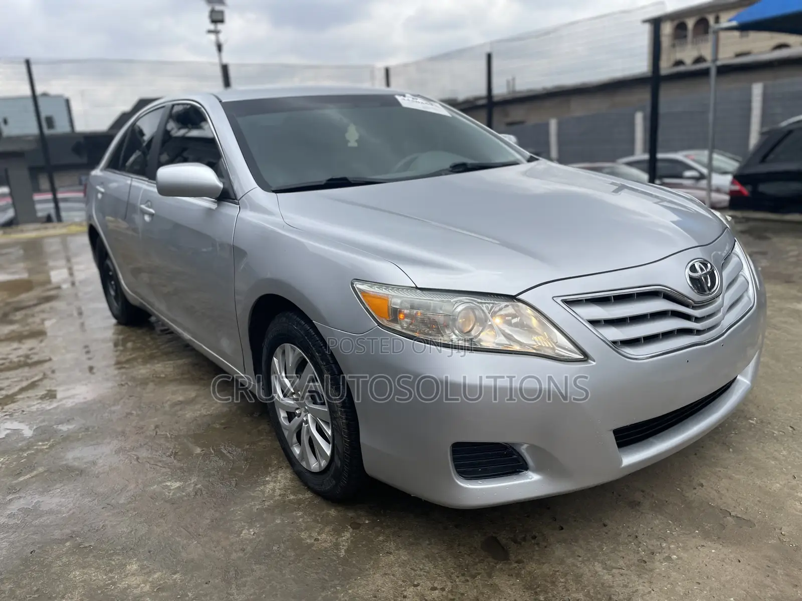 Toyota Camry 2011 Silver