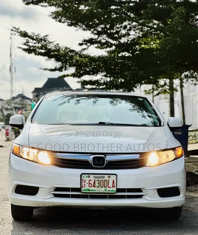 Honda Civic 2012 White