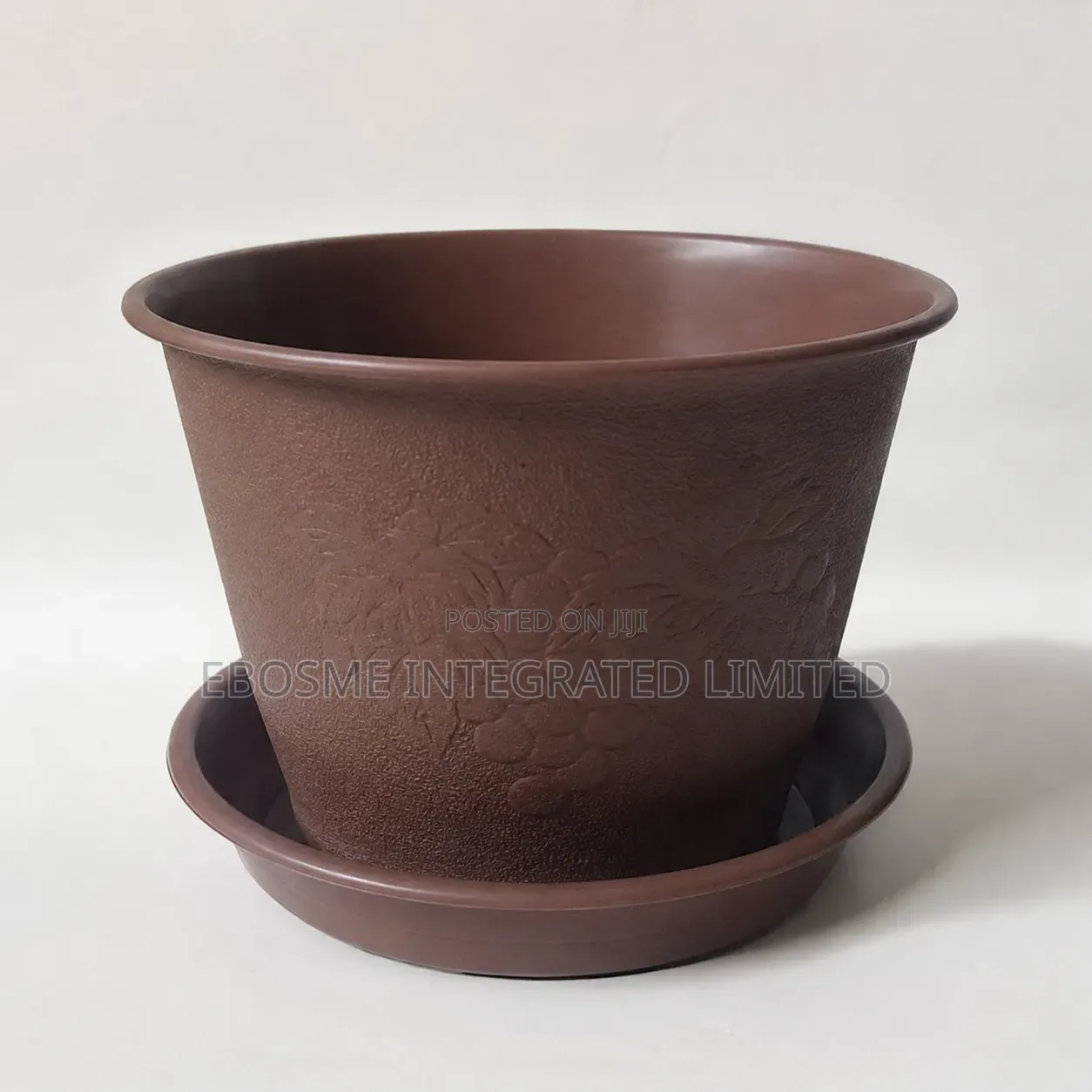 Plastic Plant Pot With Saucer