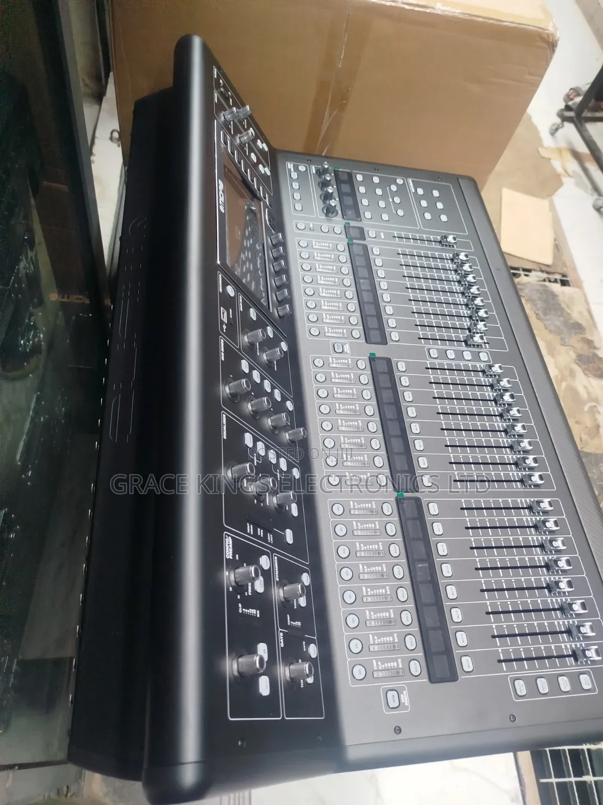 MIDIAS -32 Digital Mixer
