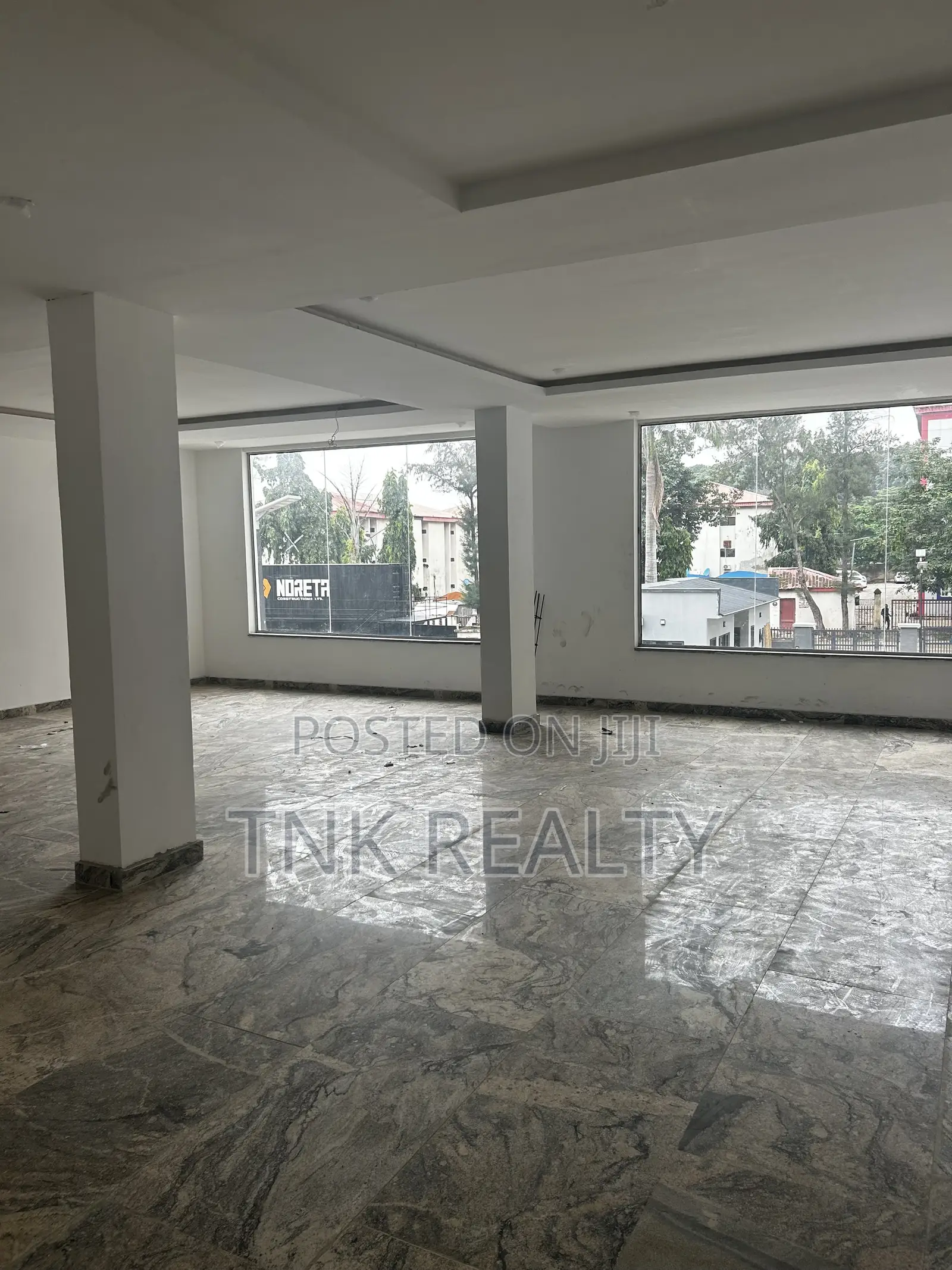 Spacious Office Space/Shop for Rent