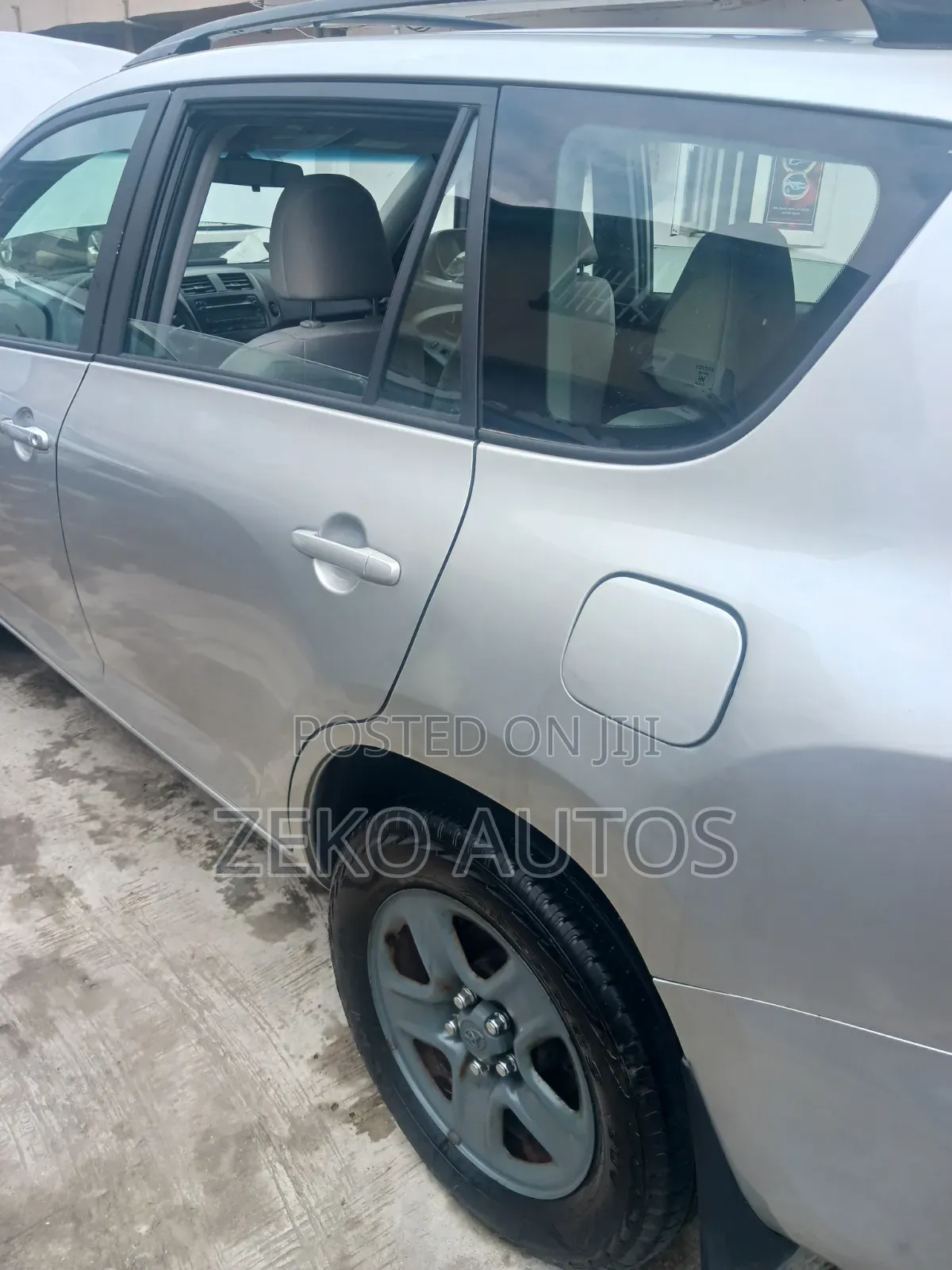Toyota RAV4 2012 Silver