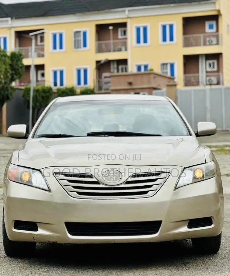 Toyota Camry 2.4 LE 2008 Gold