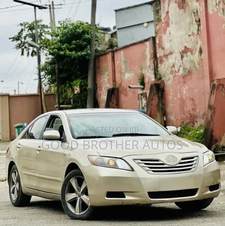 Toyota Camry 2.4 LE 2008 Gold
