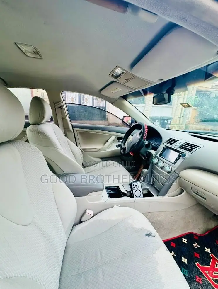 Toyota Camry 2.4 LE 2008 Gold
