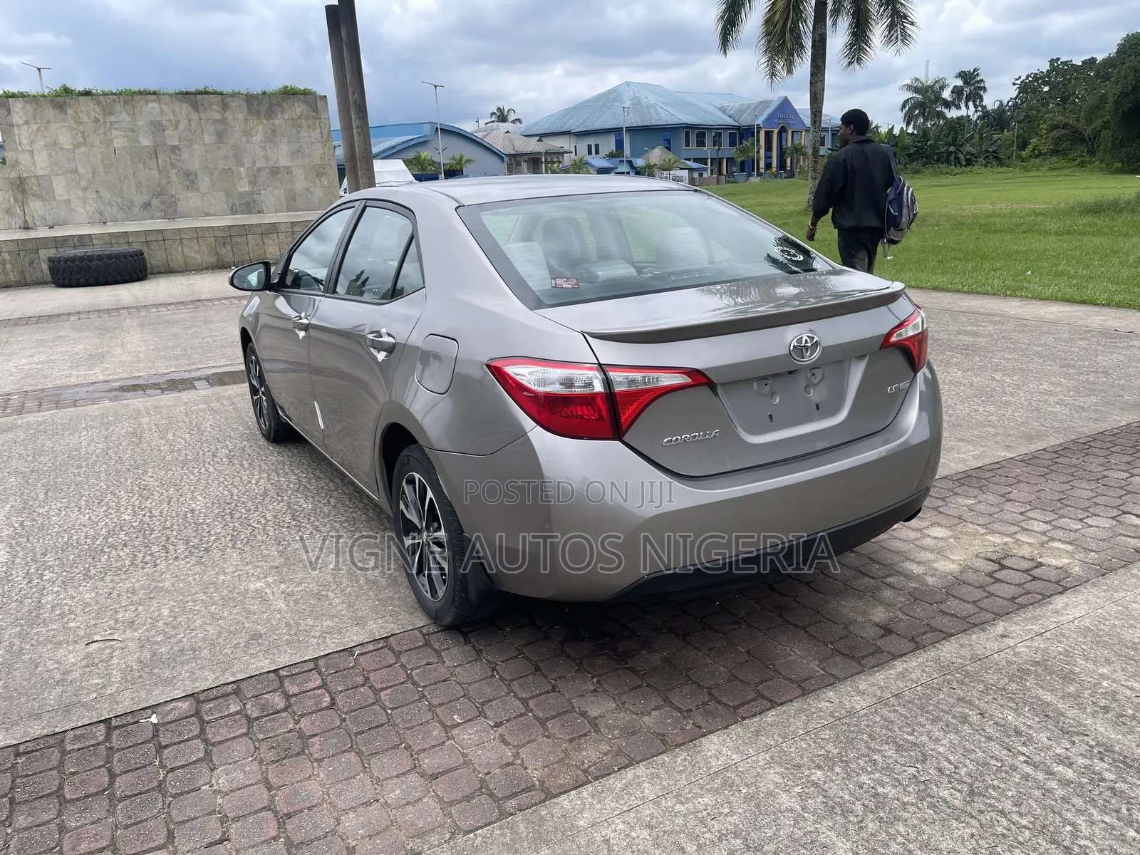 Toyota Corolla LE Eco 4dr Sedan (1.8L 4cyl CVT) 2014 Gray