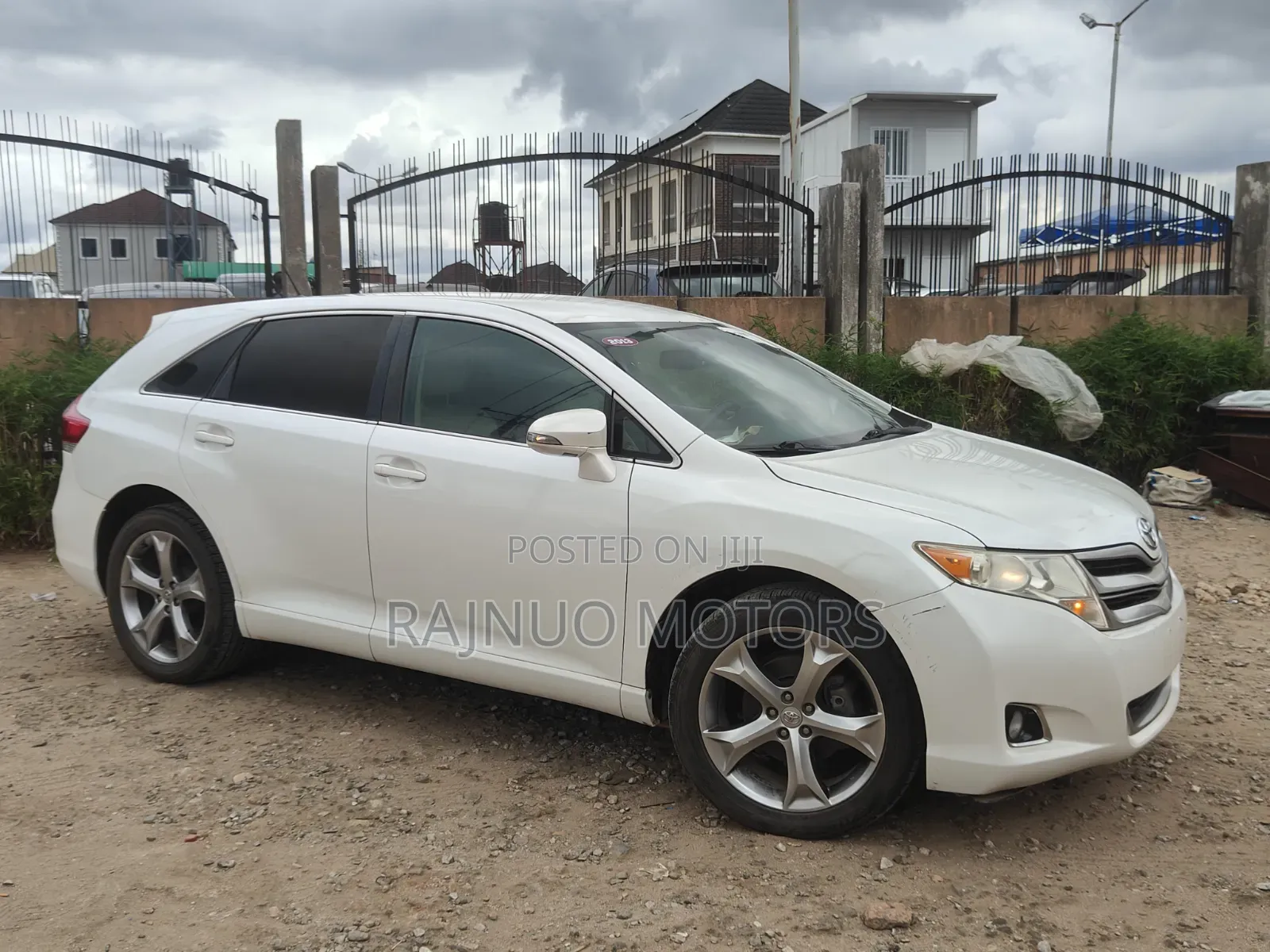 Toyota Venza LE AWD V6 2013 White