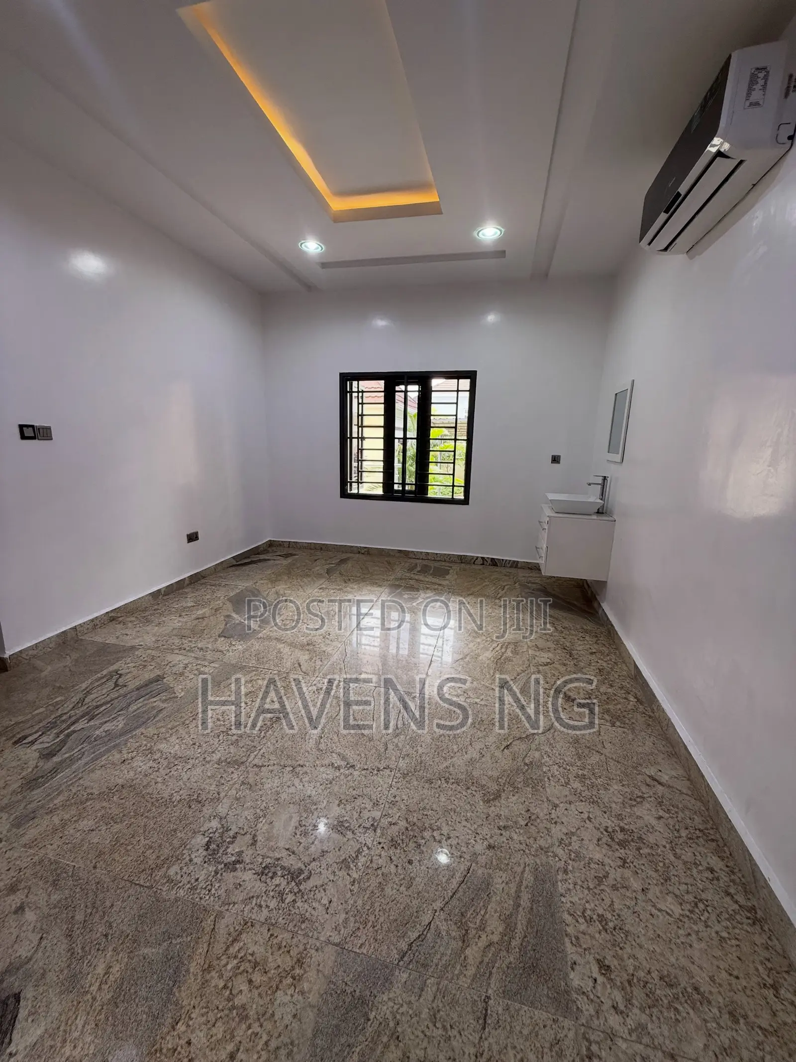 4bdrm Duplex in Asokoro for sale
