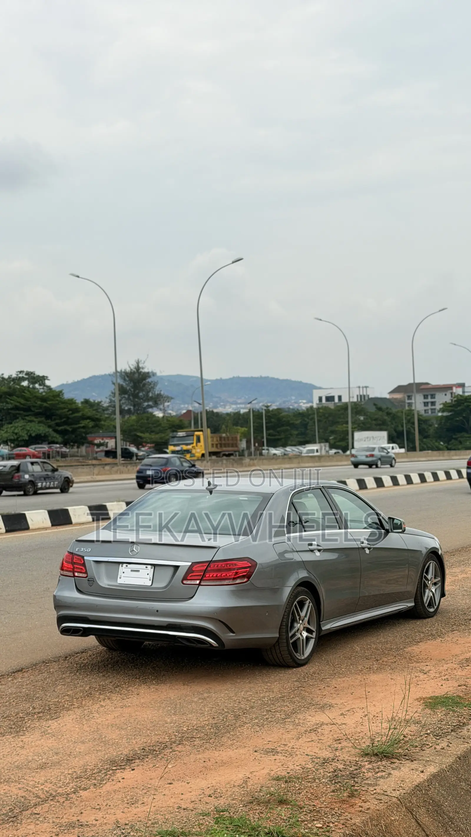 Mercedes-Benz E350 Base 4Matic Sedan AWD (3.5L 6cyl 7A) 2015 Gray