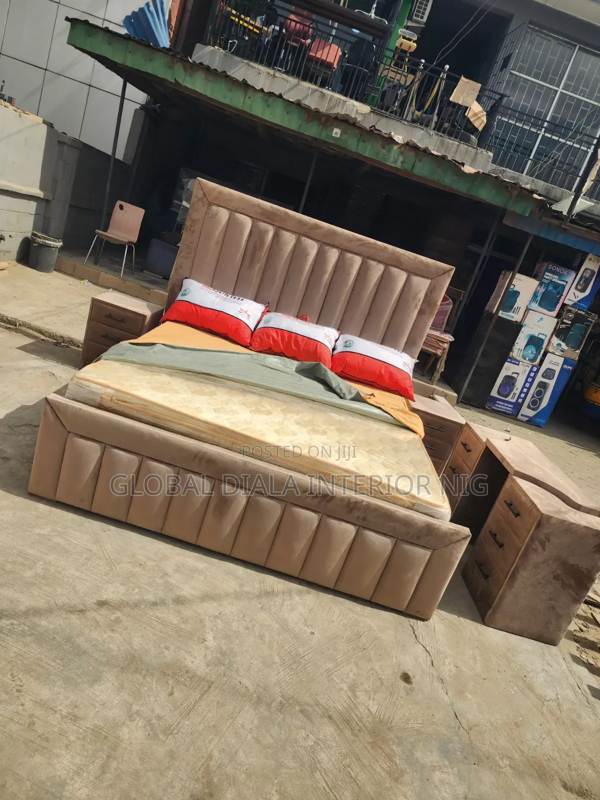 Quality Modern 6by6 Upholstery Bedframe Set