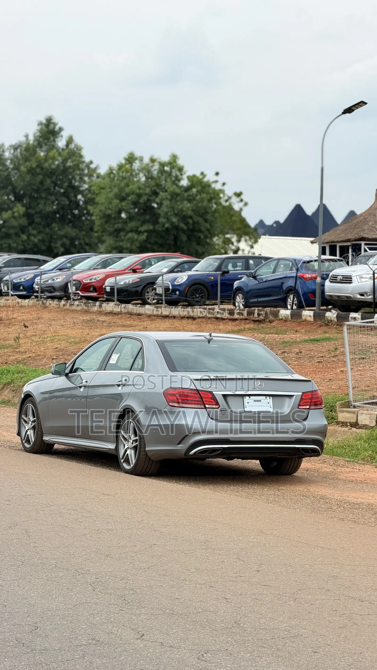 Mercedes-Benz E350 Base 4Matic Sedan AWD (3.5L 6cyl 7A) 2015 Gray